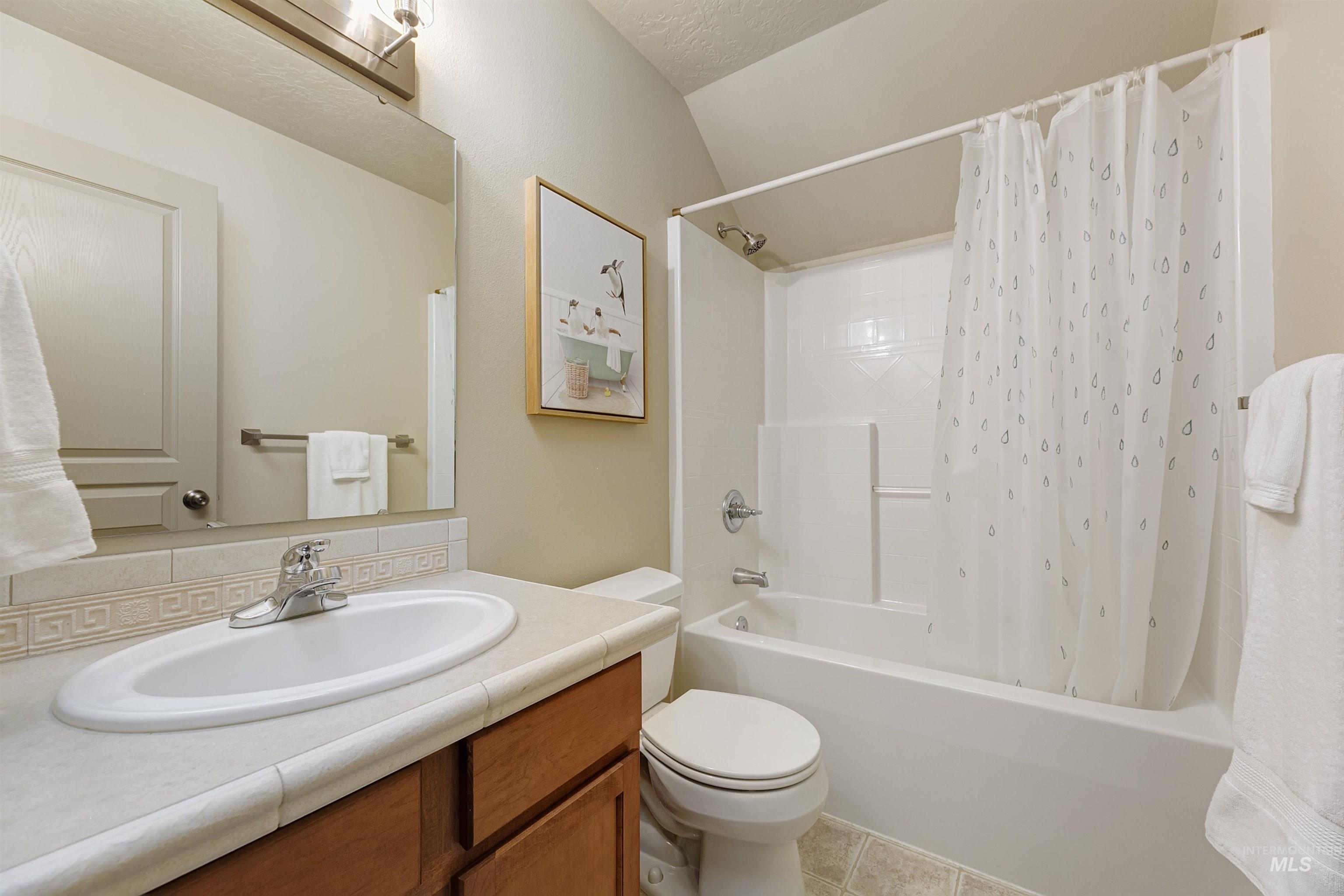380 N Clearpoint Way Property Photo 28