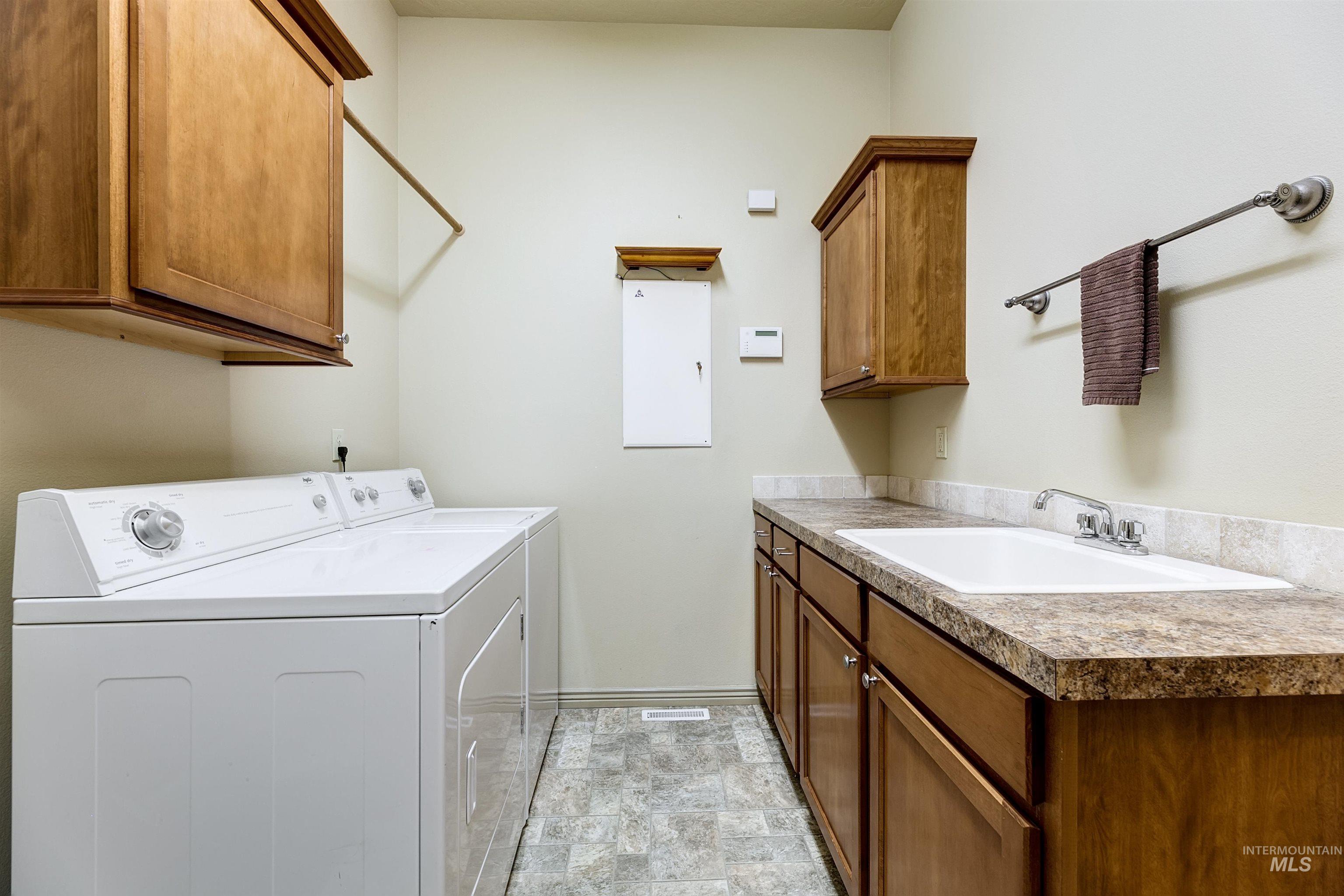 380 N Clearpoint Way Property Photo 29