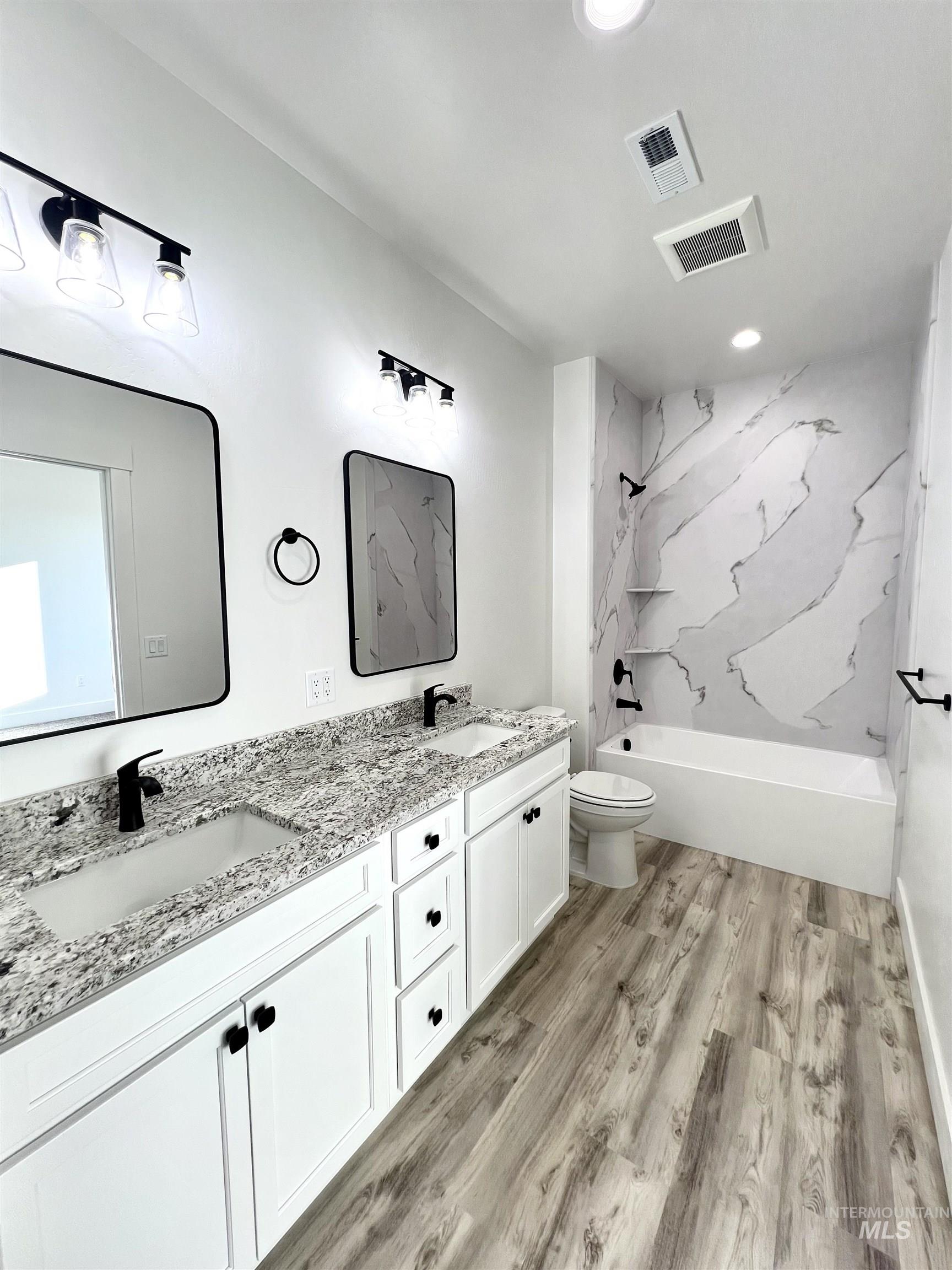 1421 Meadow Lane Property Photo 8