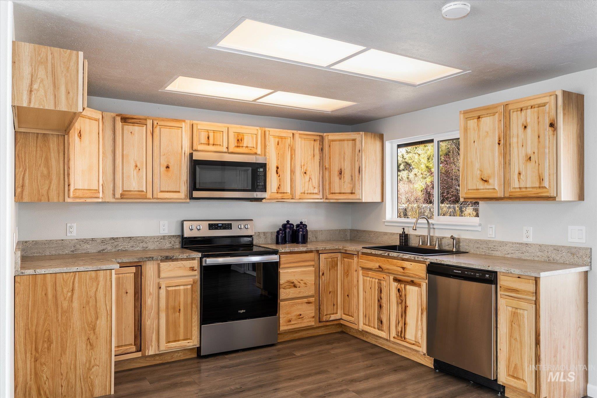 3542 W Forsythia Property Photo 17