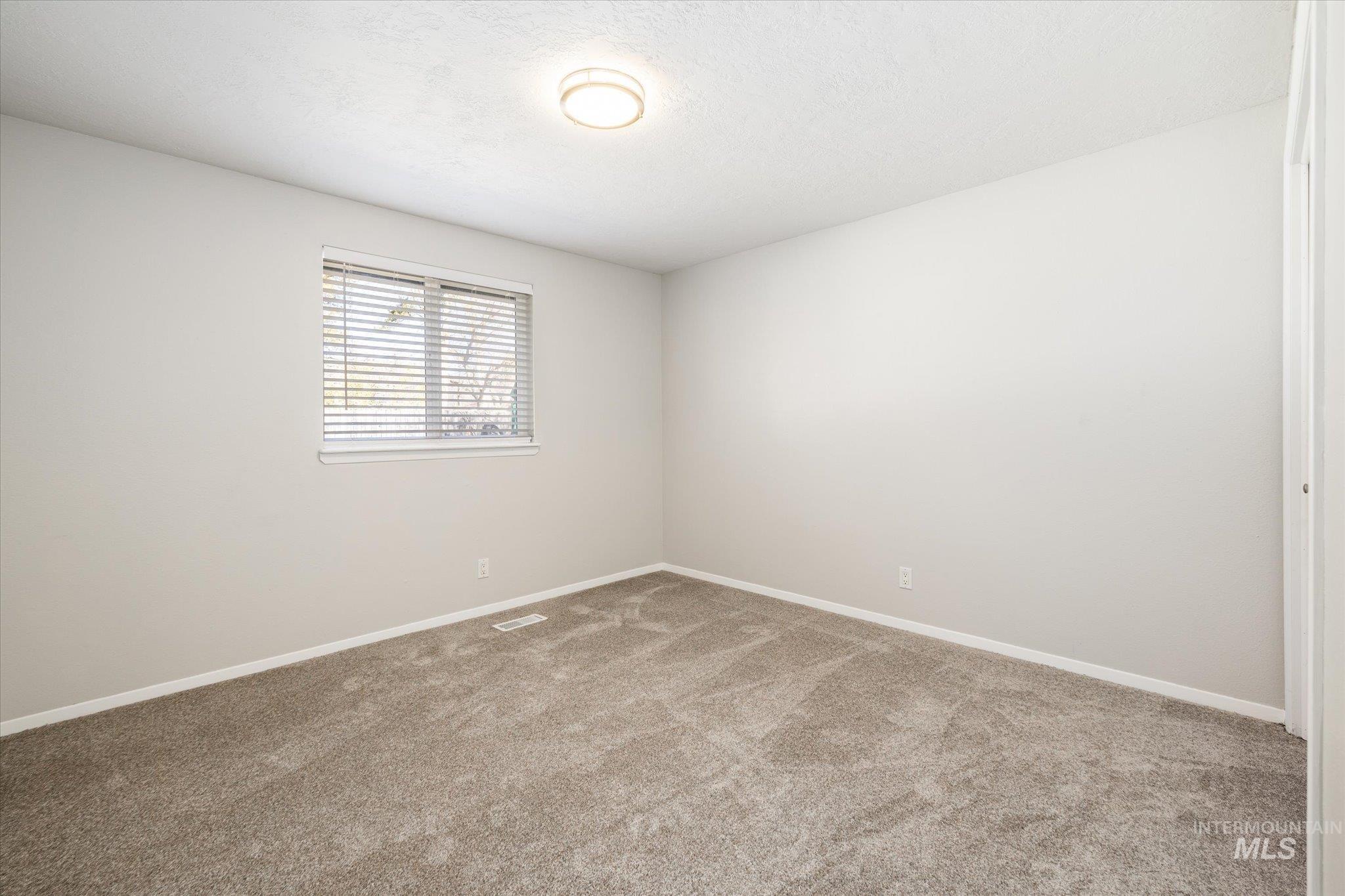 3542 W Forsythia Property Photo 31
