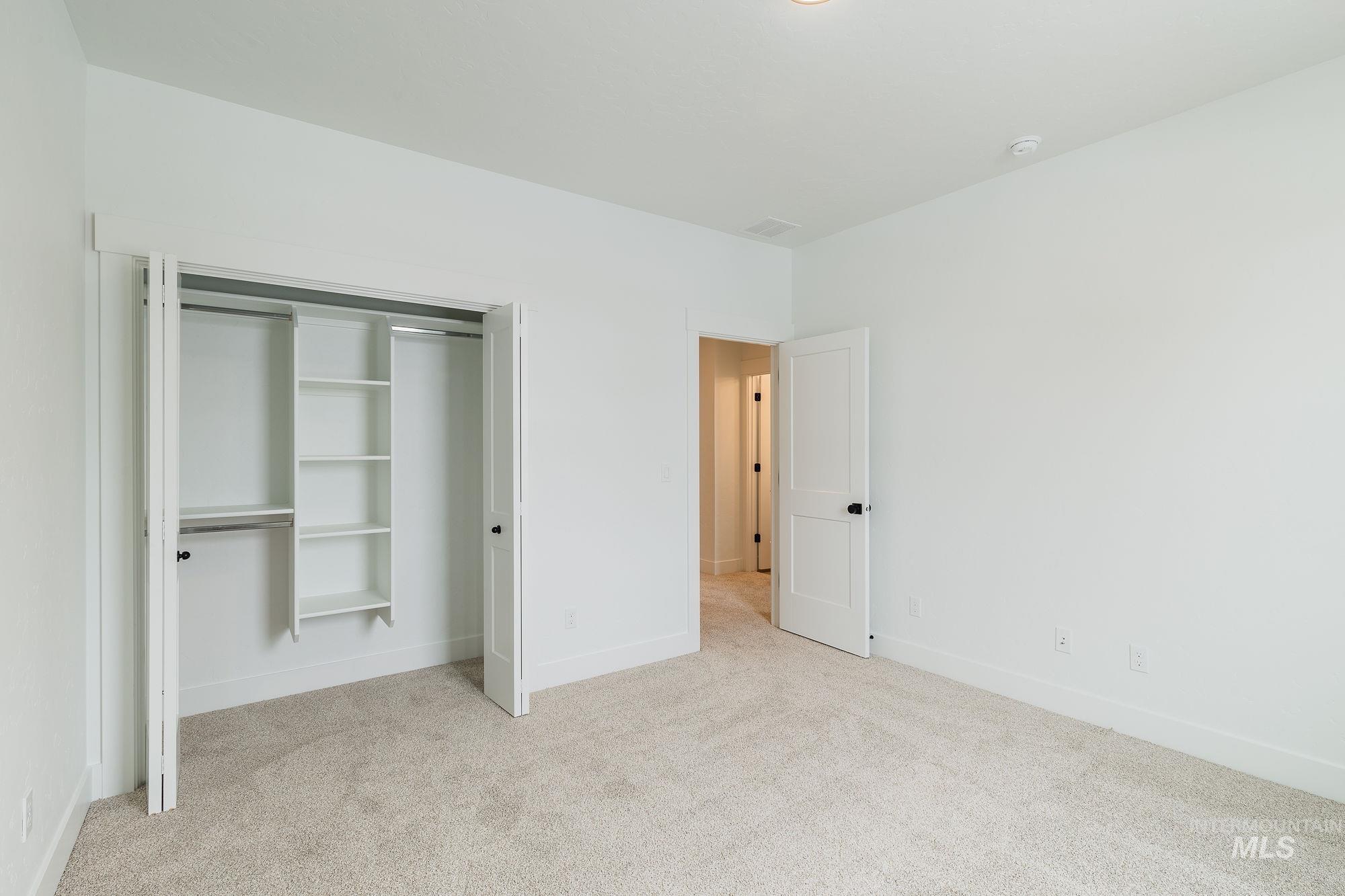 941 E Bissett Street Property Photo 46