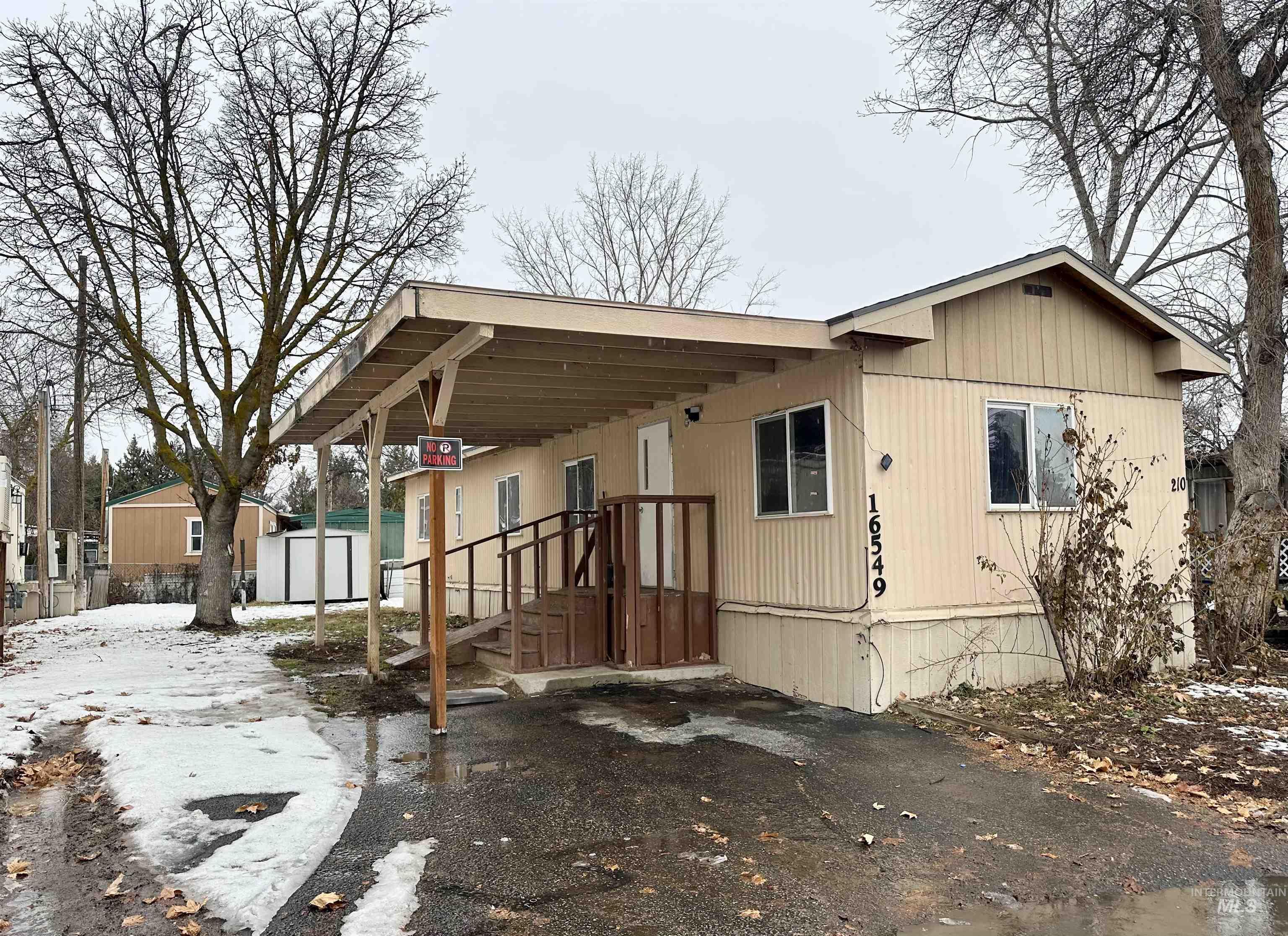 16549 N Red Fir St Property Photo 1