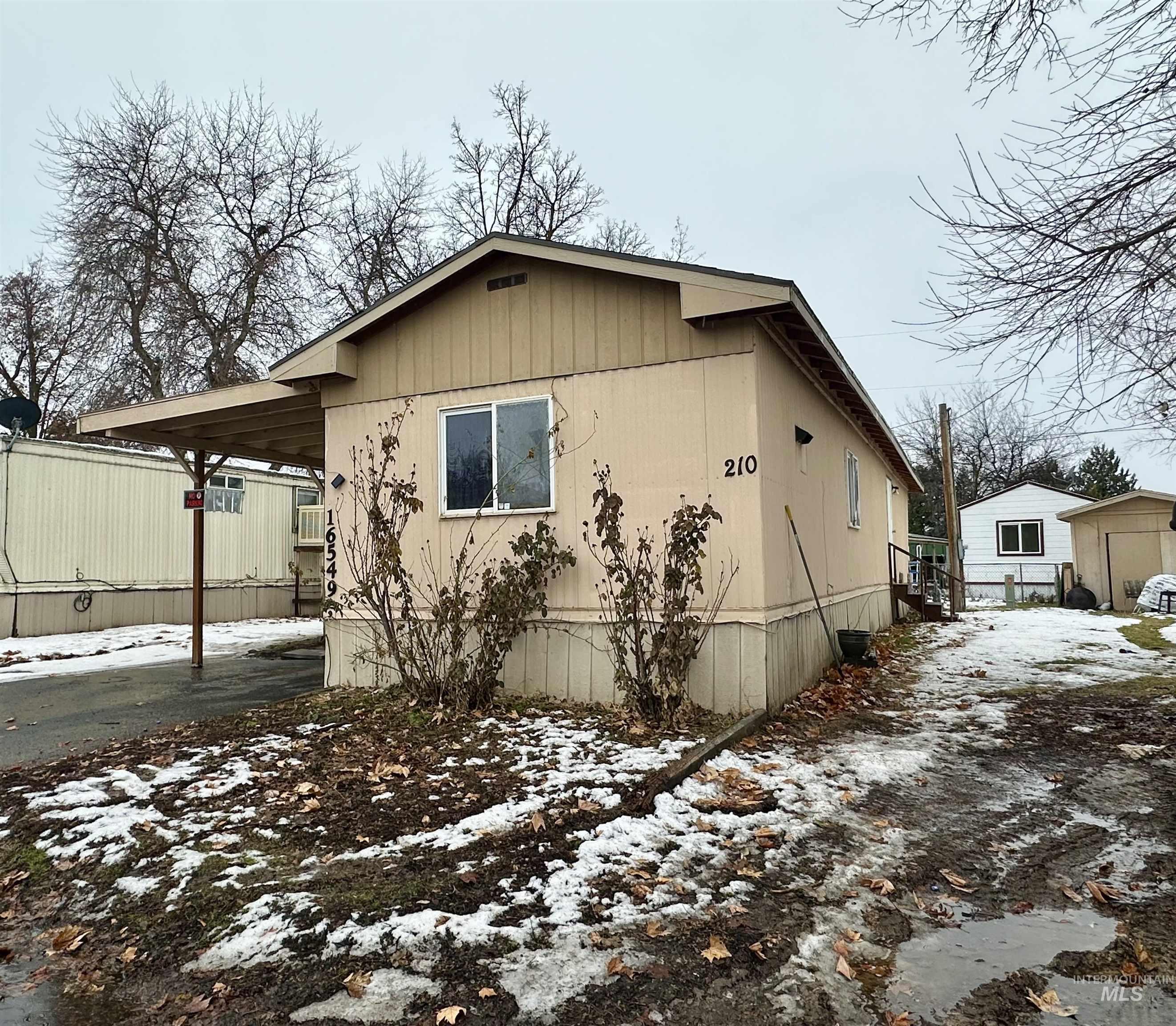 16549 N Red Fir St Property Photo 2