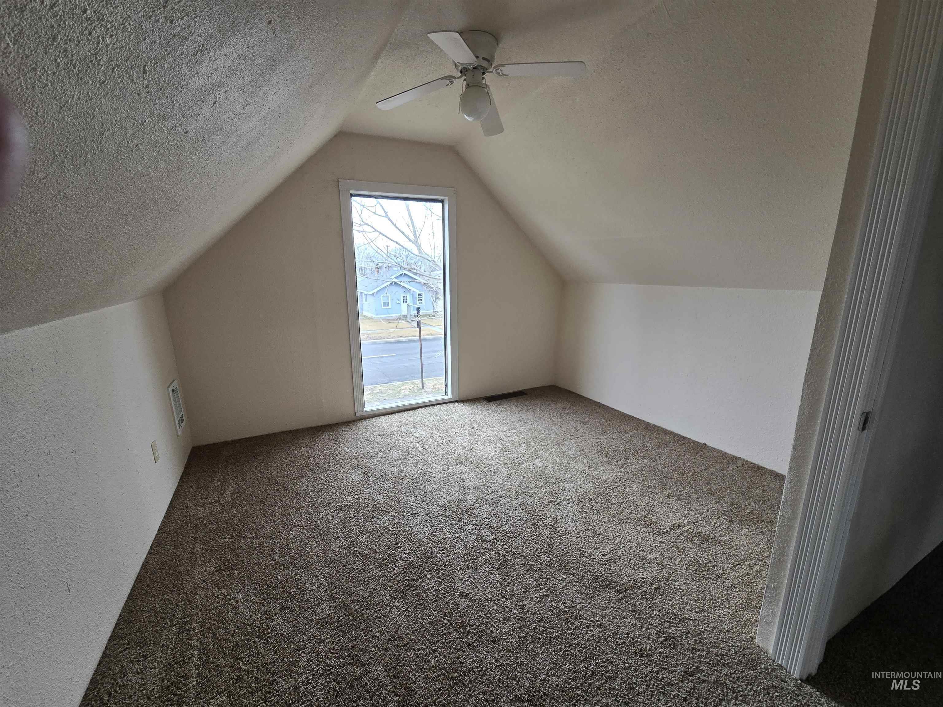 528 4th Ave W Property Photo 26