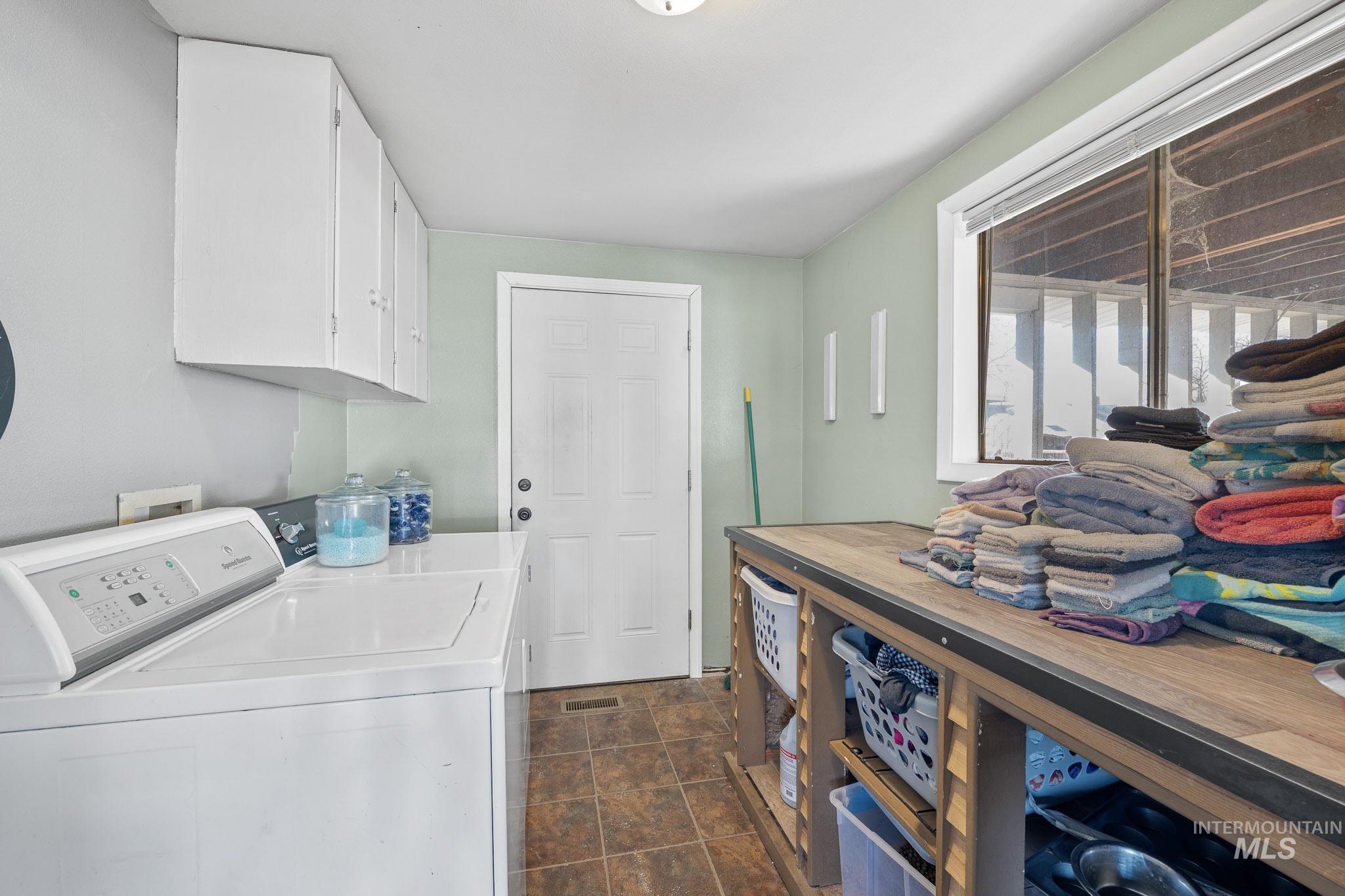 1202 10th Street Property Photo 3