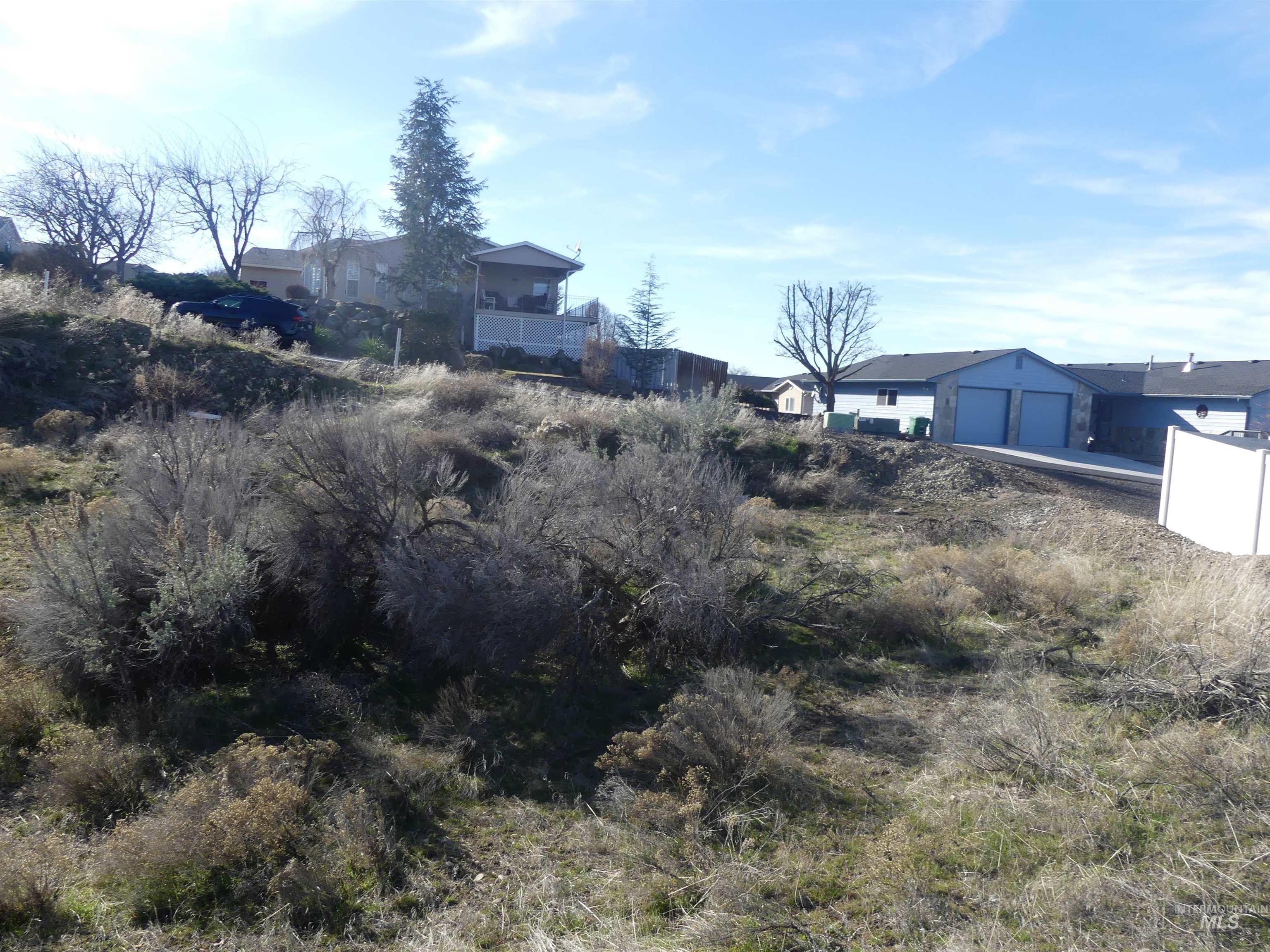 2987 Knollcrest Dr Property Photo 14