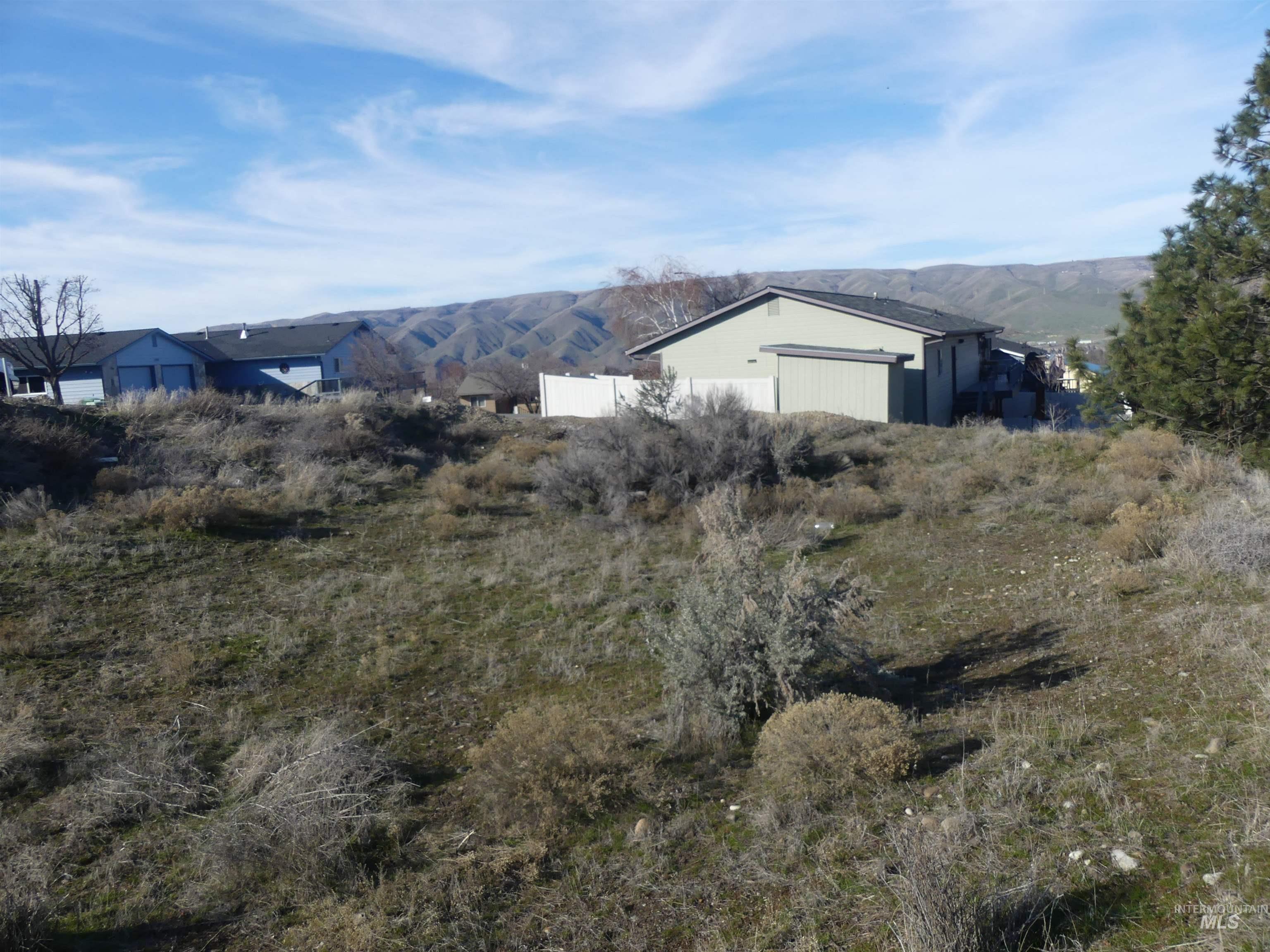 2987 Knollcrest Dr Property Photo 19