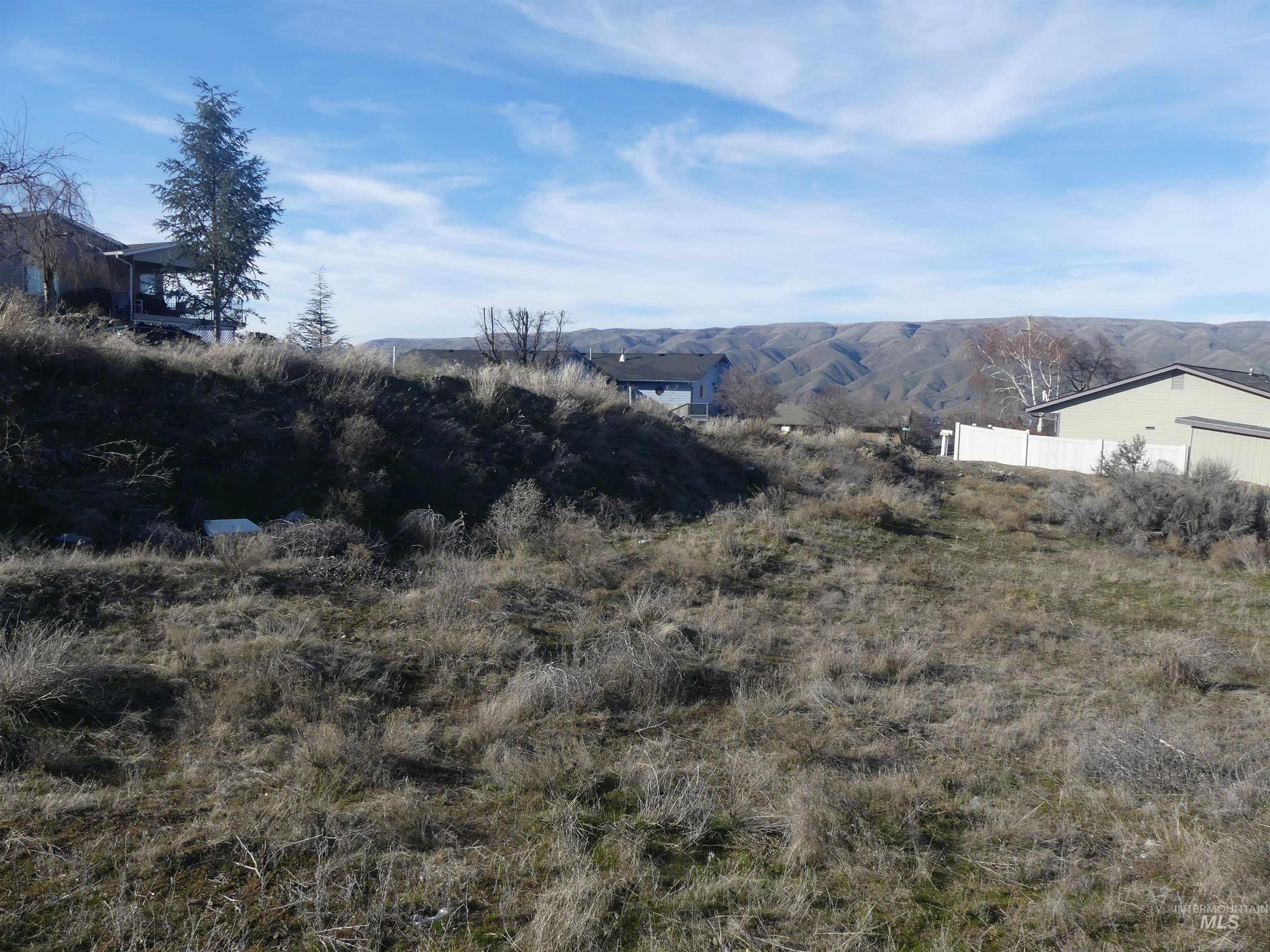 2987 Knollcrest Dr Property Photo 20