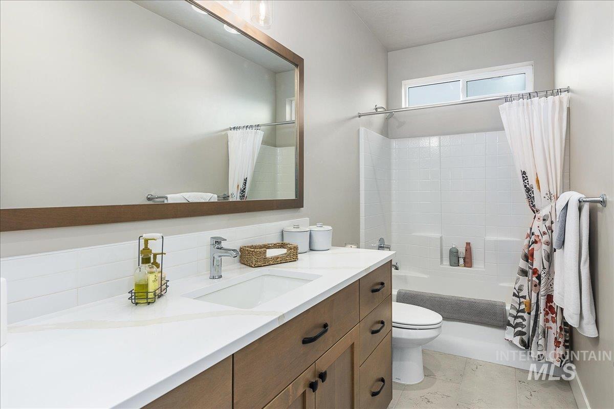 17730 N Peltzer Ave Property Photo 42