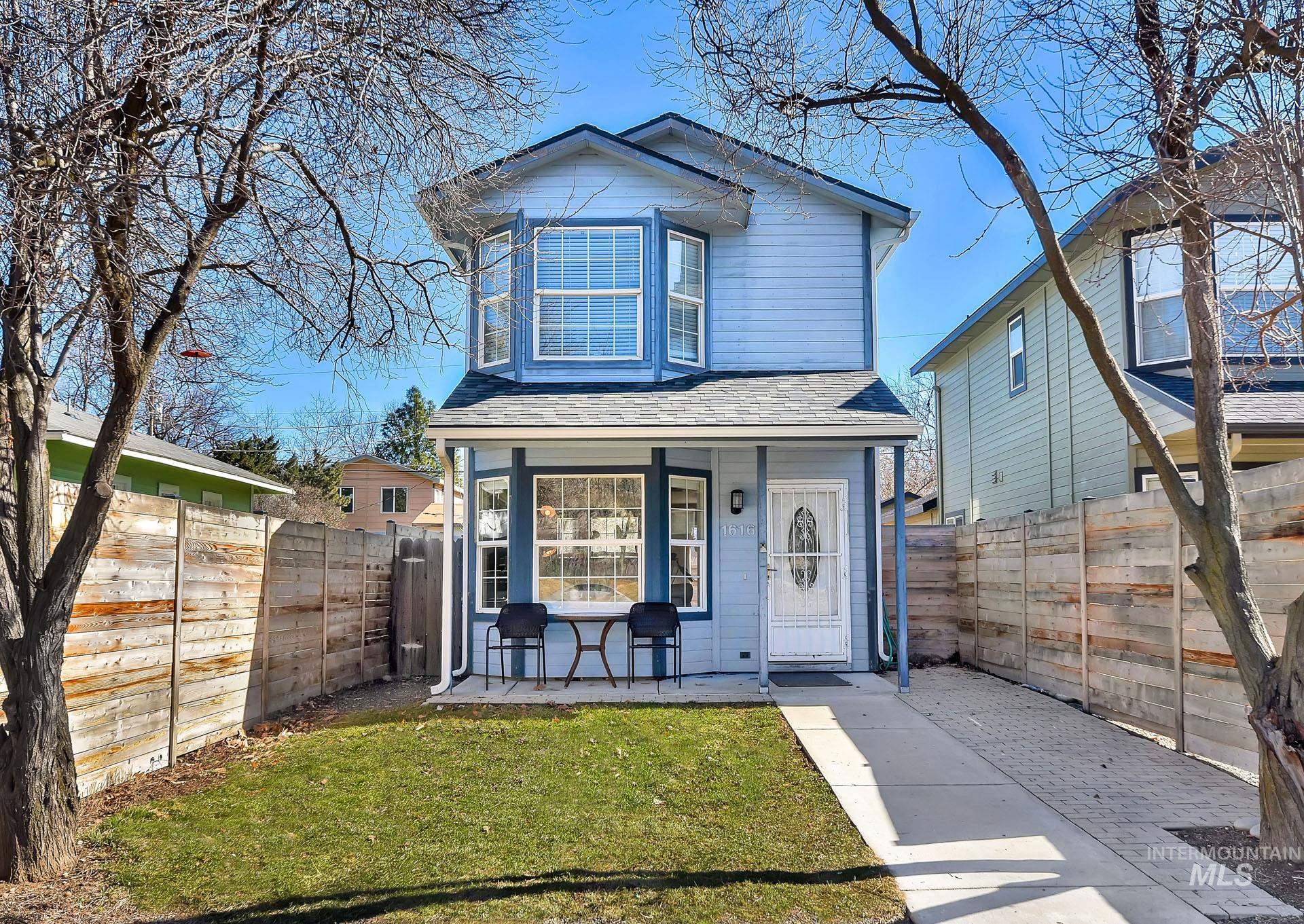 1616 S Oakland Ave. Property Photo