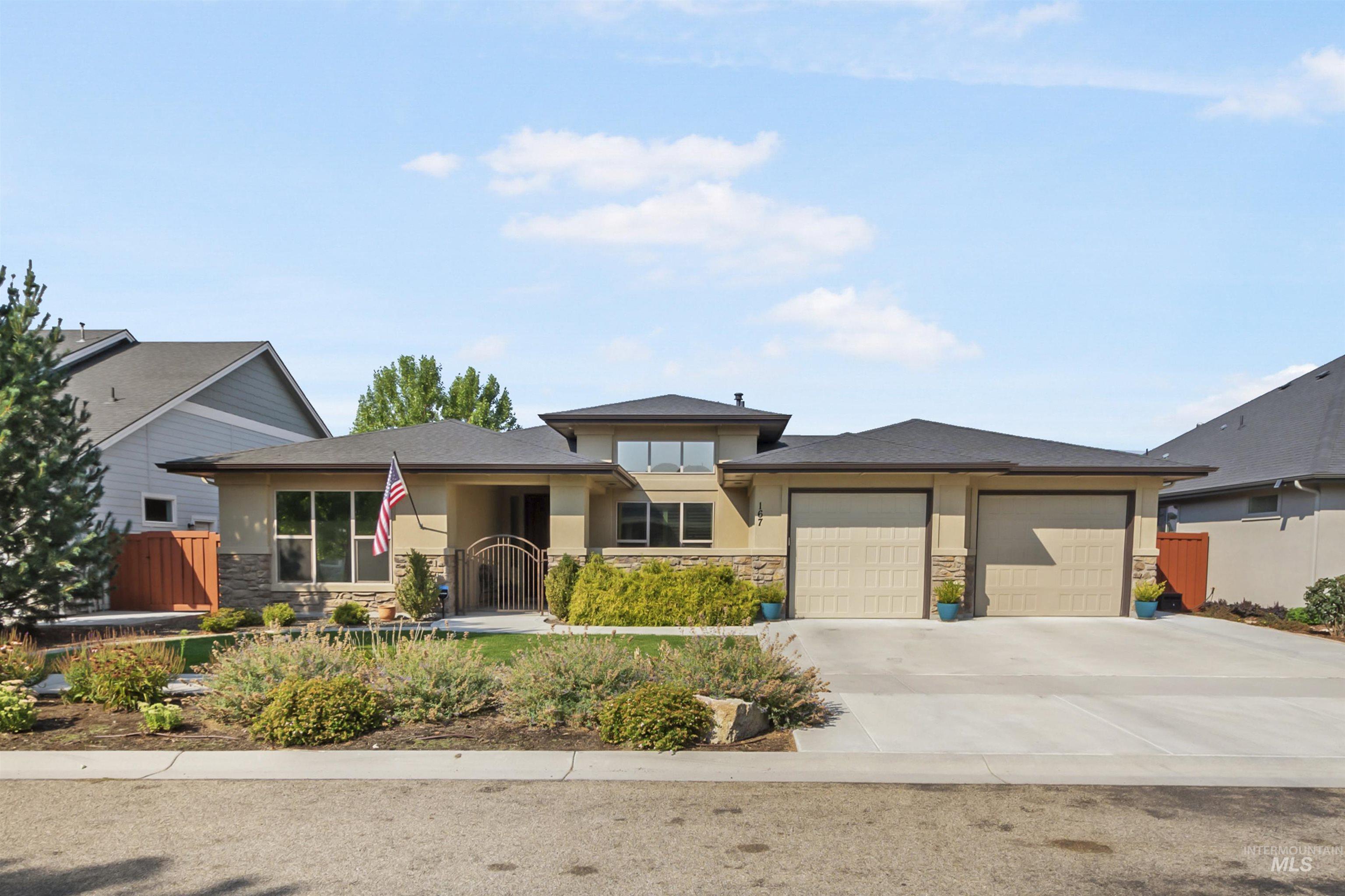167 S Rivermist Property Photo 3