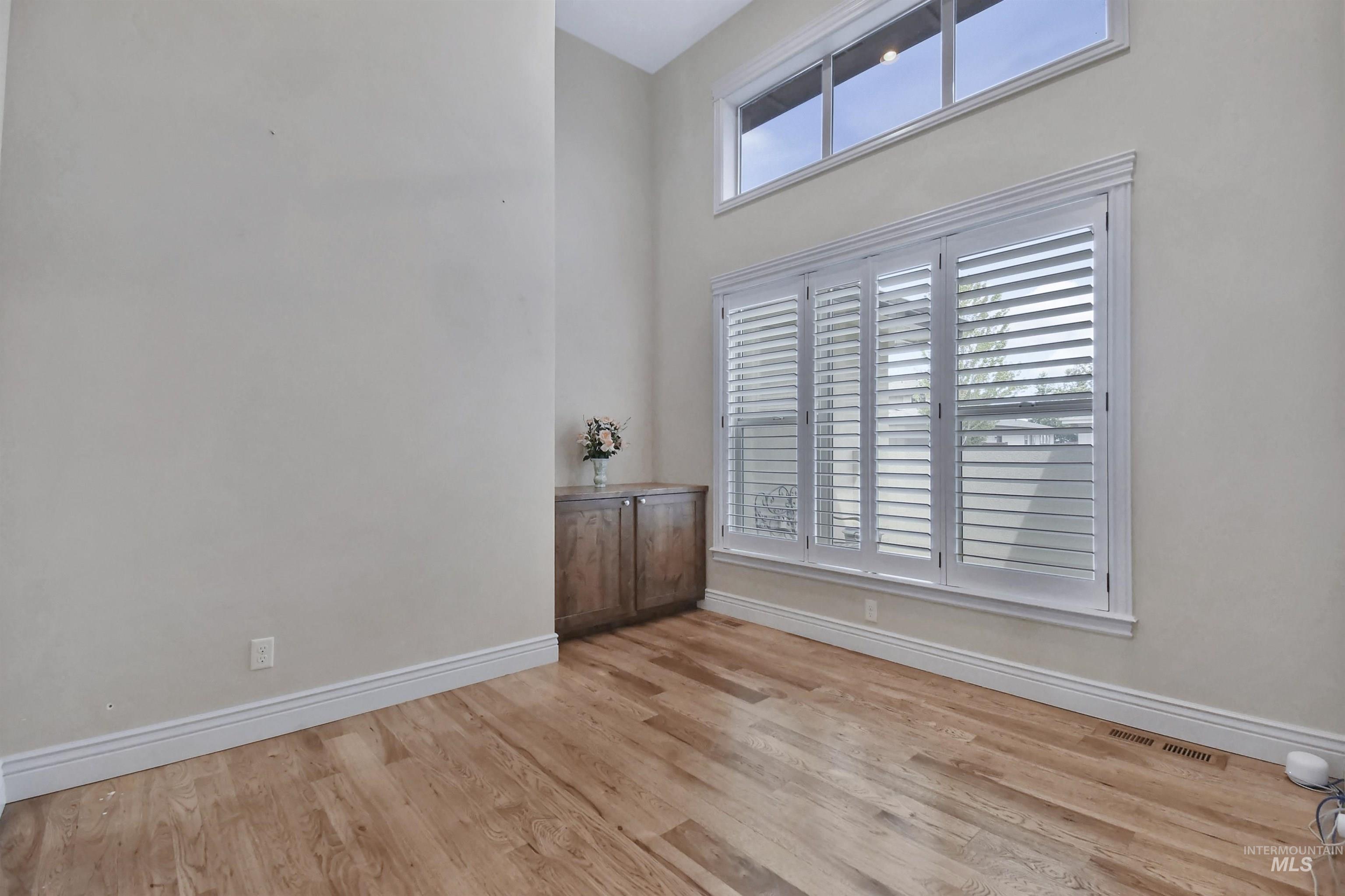 167 S Rivermist Property Photo 8