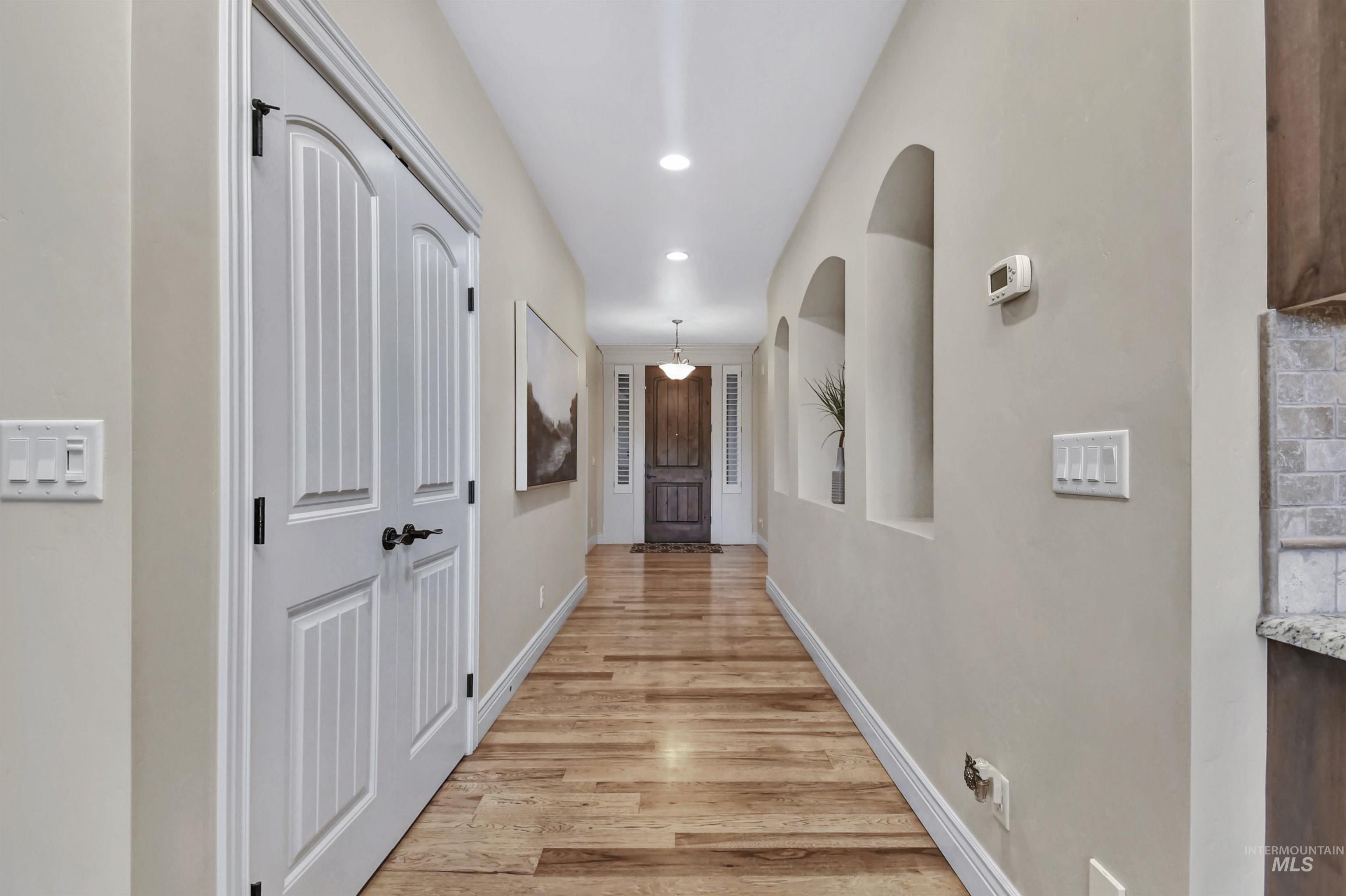 167 S Rivermist Property Photo 9