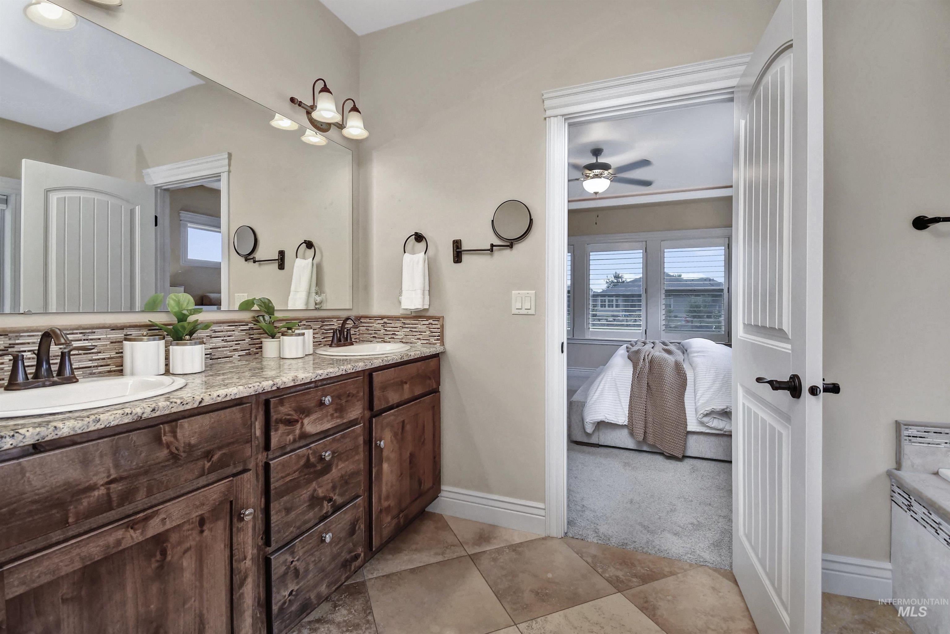167 S Rivermist Property Photo 23