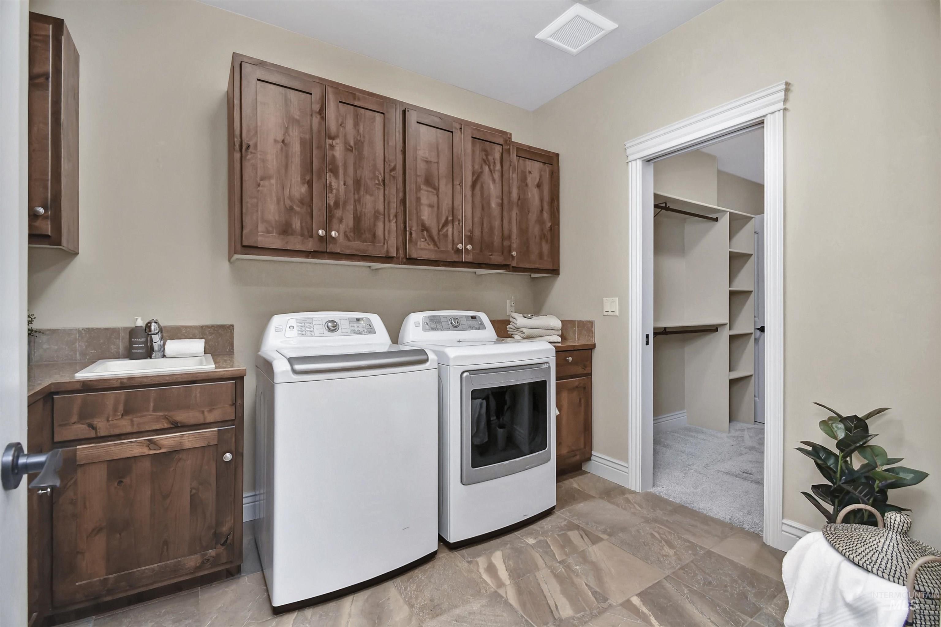167 S Rivermist Property Photo 26