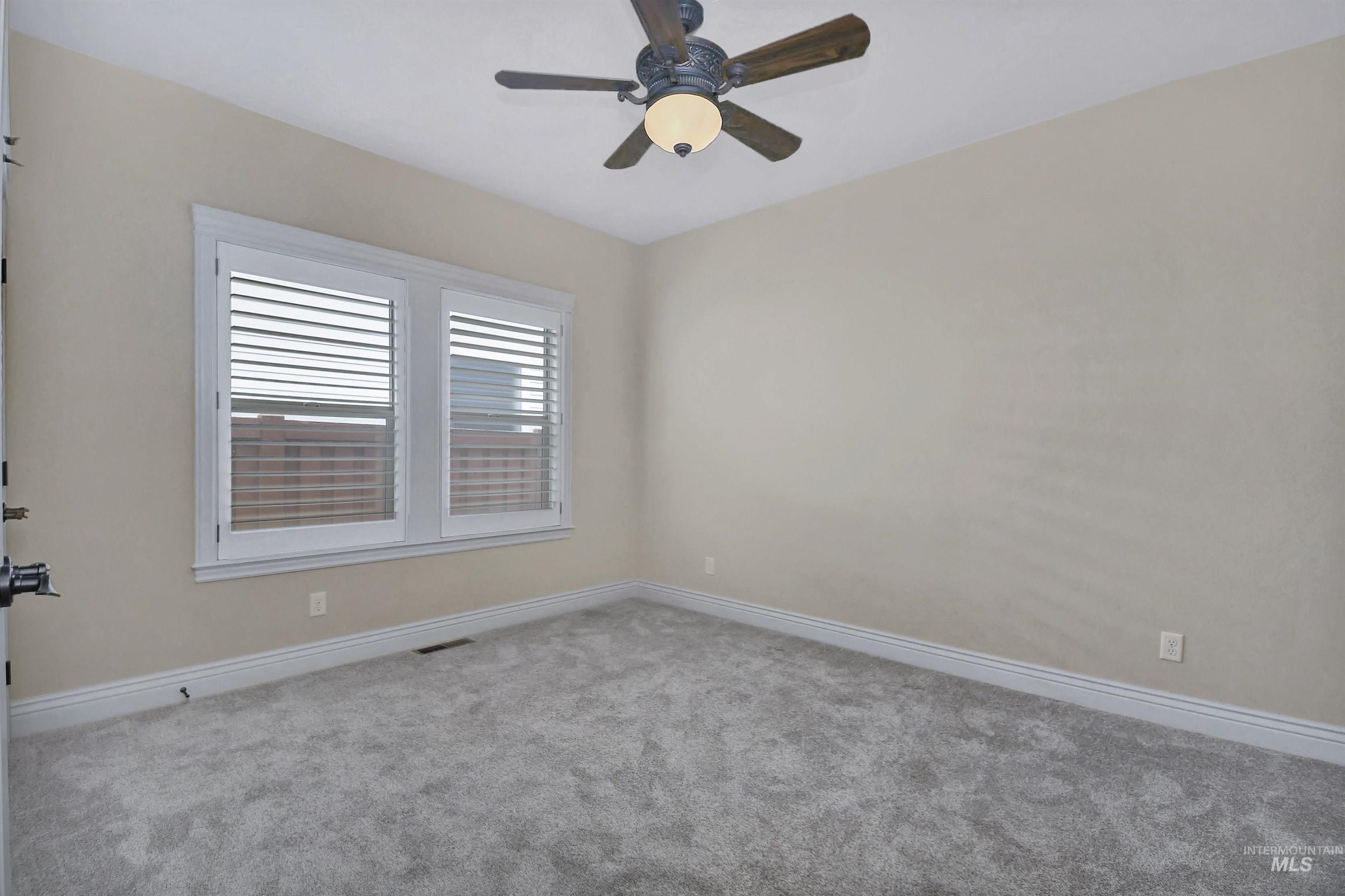 167 S Rivermist Property Photo 27