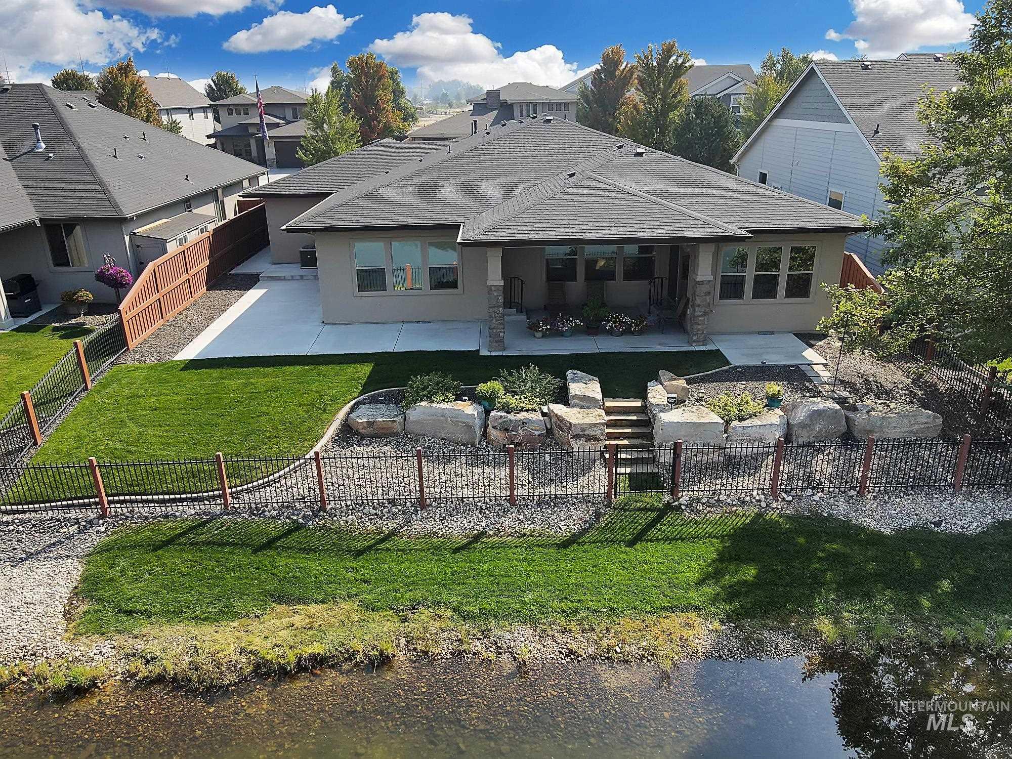 167 S Rivermist Property Photo 35