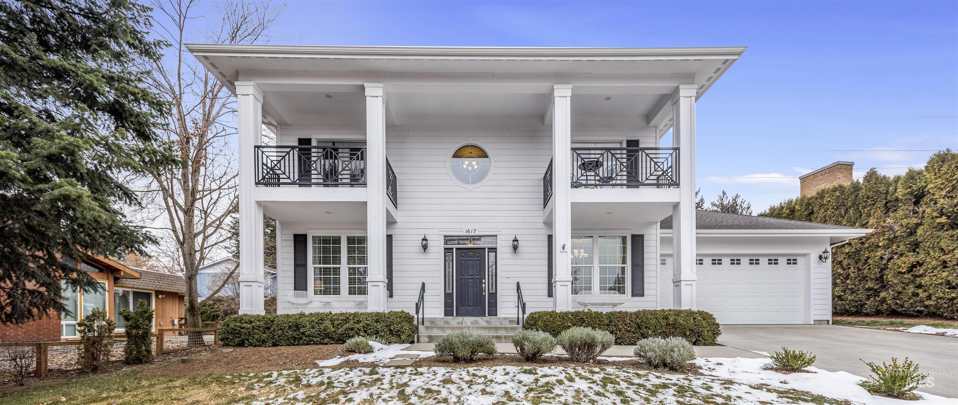 1617 Pine Cone Road Property Photo