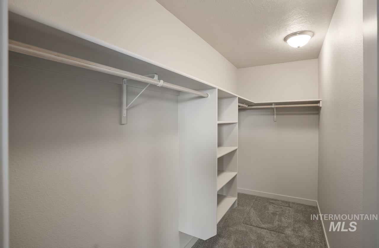 17591 Mason Ridge Way Property Photo 4