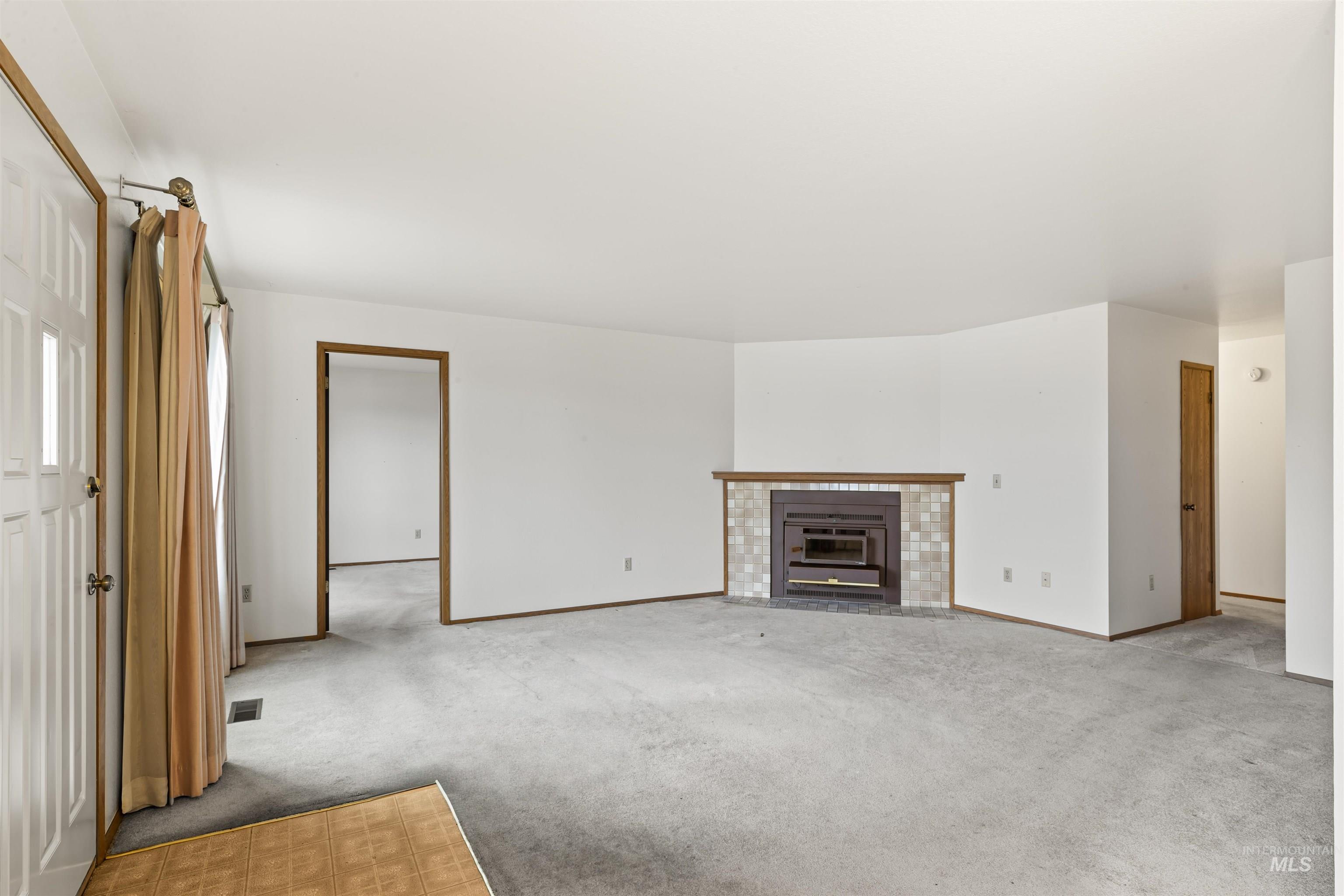 1624 18th Avenue Property Photo 4