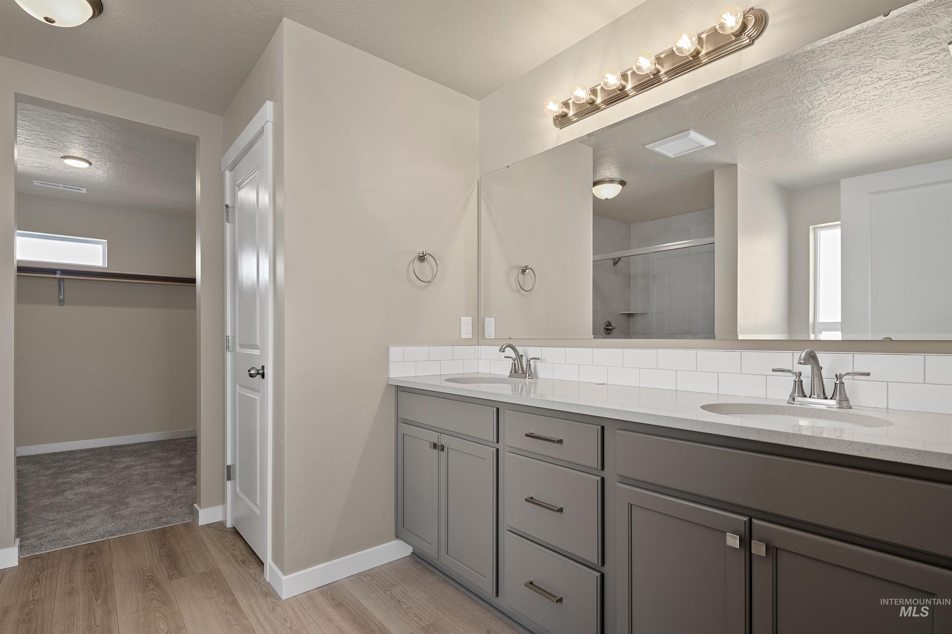 10413 Bellevue Ridge St Property Photo 5