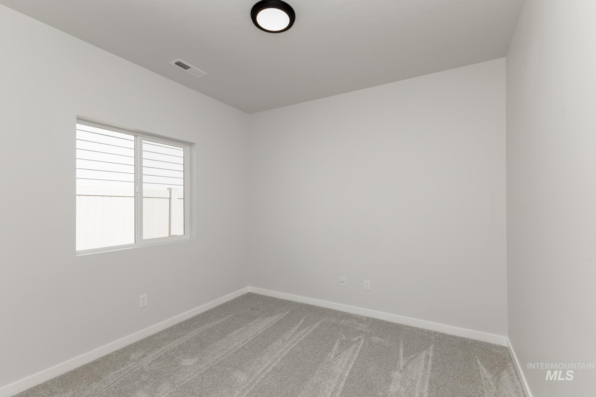 2607 N Silver Wolf Ave Property Photo 11