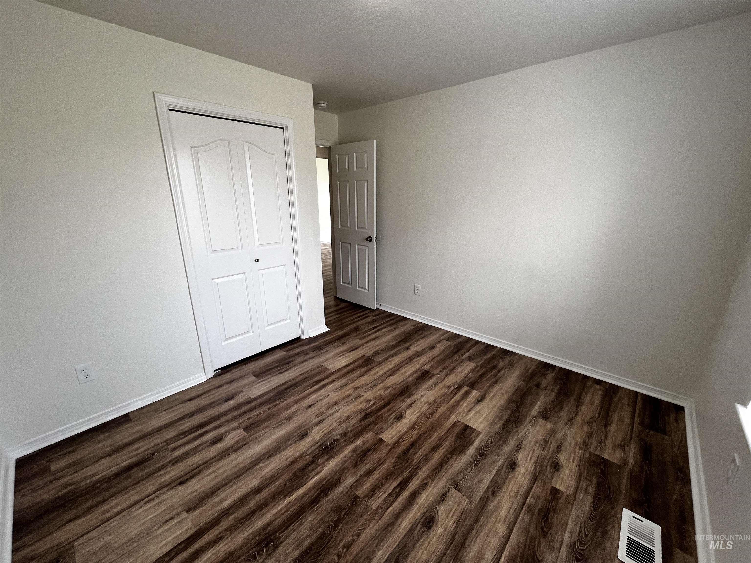 649 N Celeste Avenue Property Photo 11