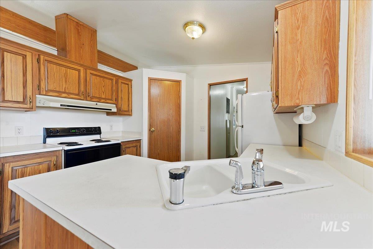 3003 Golden Glow Dr Property Photo 7