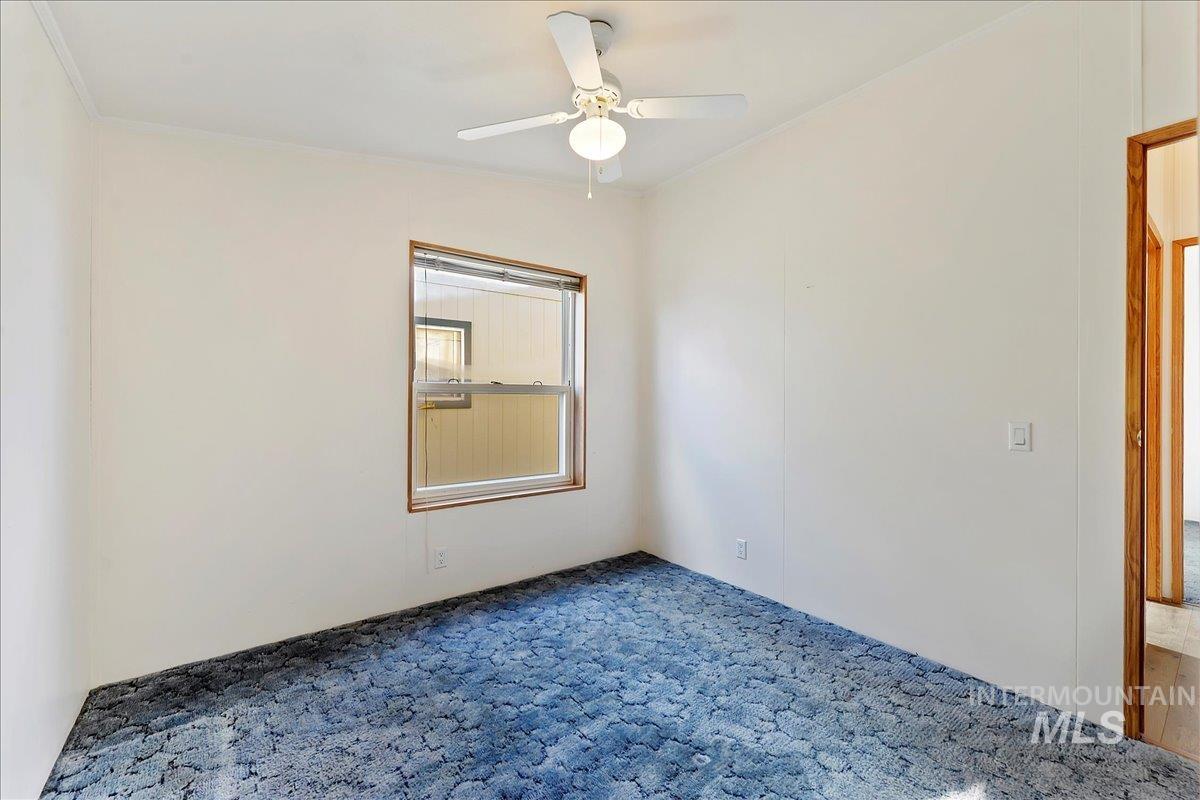 3003 Golden Glow Dr Property Photo 8