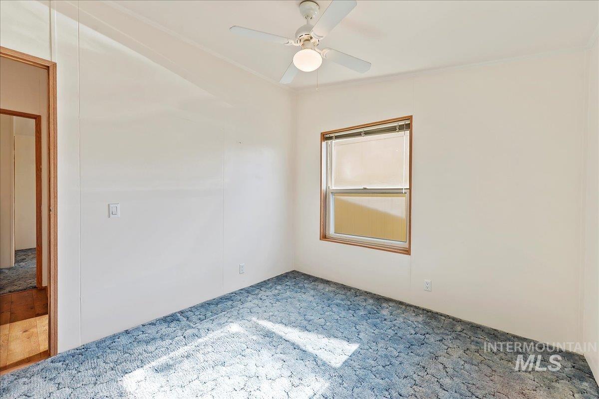 3003 Golden Glow Dr Property Photo 11