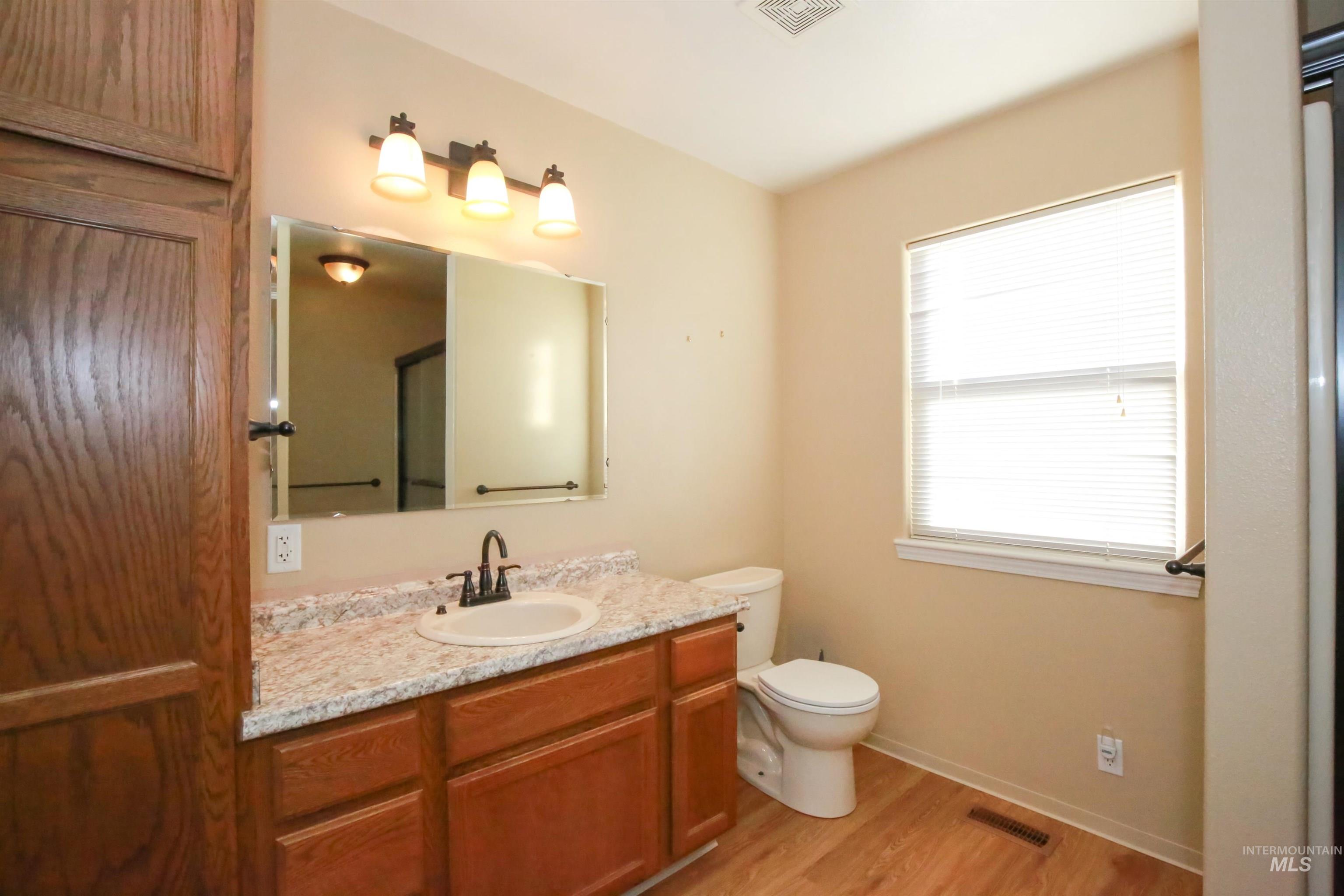 1921 Uehlin Drive Property Photo 12