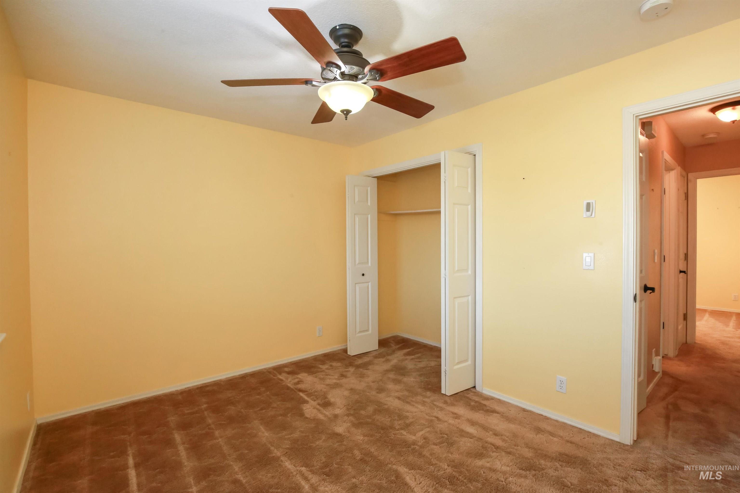 1921 Uehlin Drive Property Photo 16