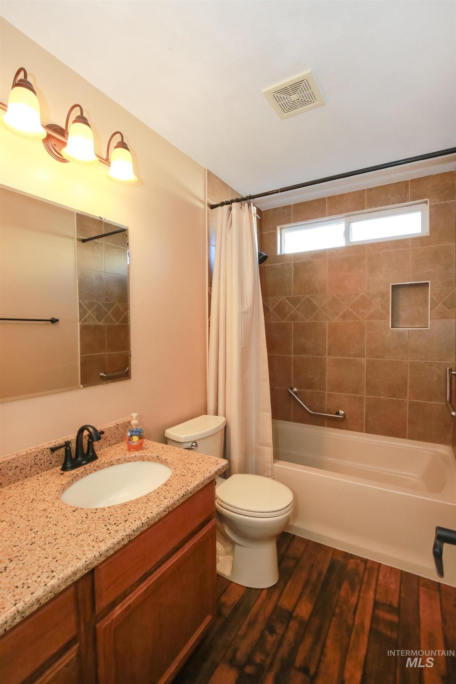 1921 Uehlin Drive Property Photo 17