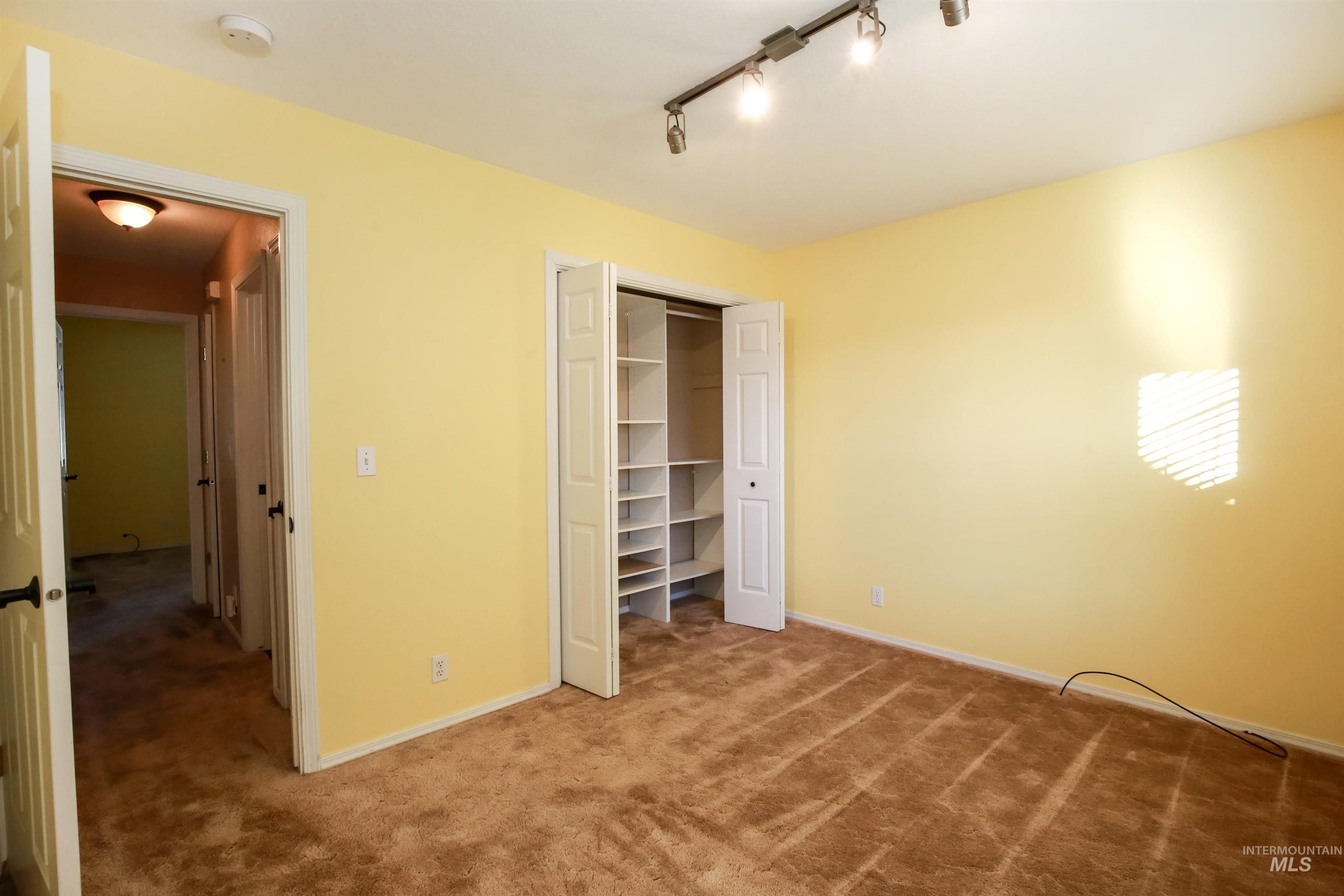 1921 Uehlin Drive Property Photo 19
