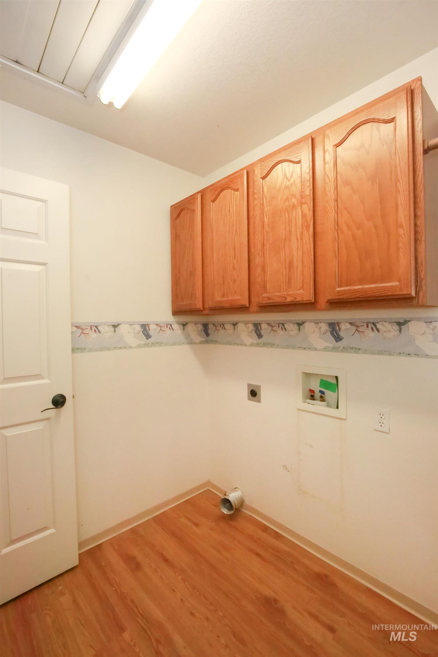 1921 Uehlin Drive Property Photo 21