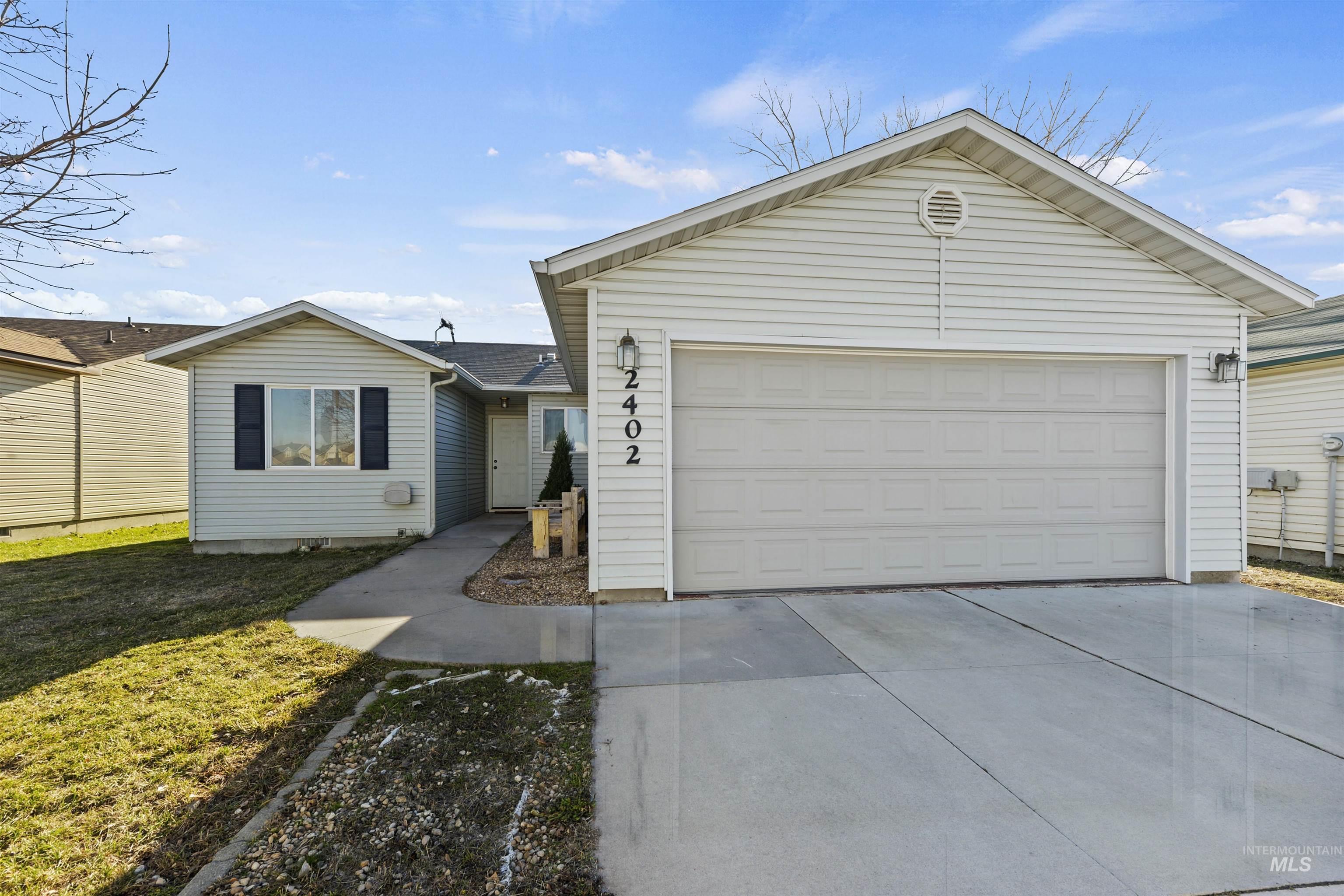 2402 Gosling St Property Photo 1