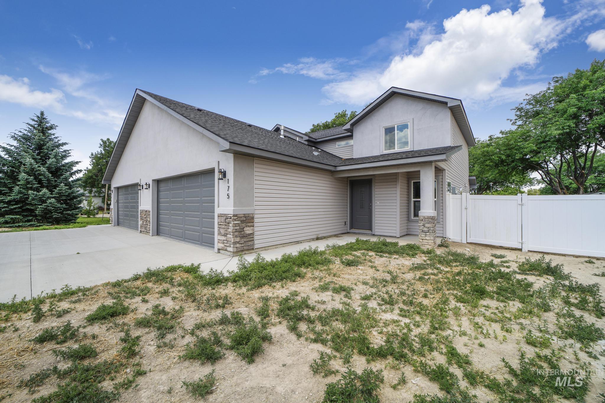 175 Woody Way Property Photo