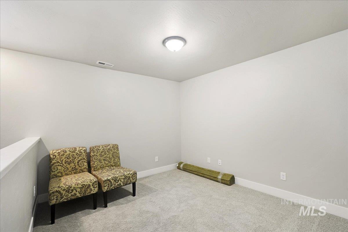 175 Woody Way Property Photo 13
