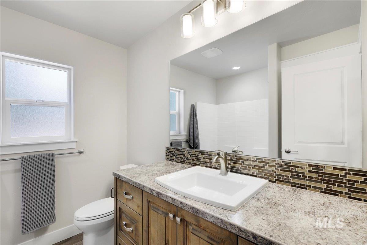 175 Woody Way Property Photo 14
