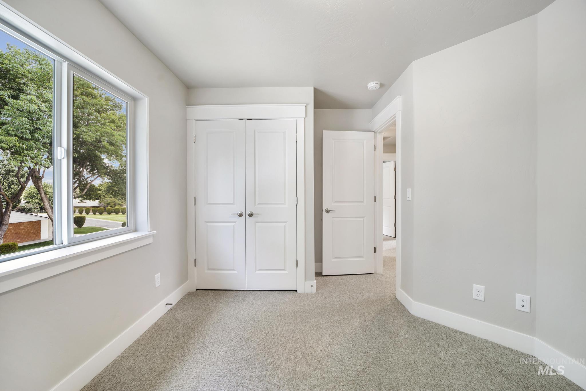 175 Woody Way Property Photo 17
