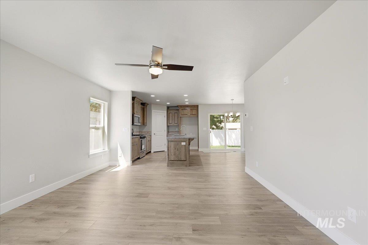 171 Woody Way Property Photo 2