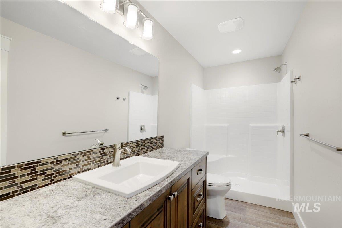 171 Woody Way Property Photo 7