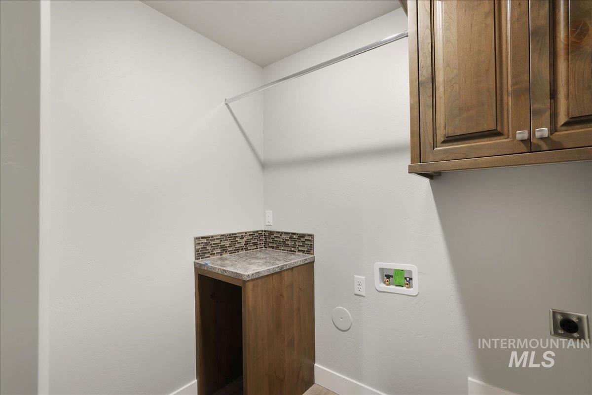 171 Woody Way Property Photo 15