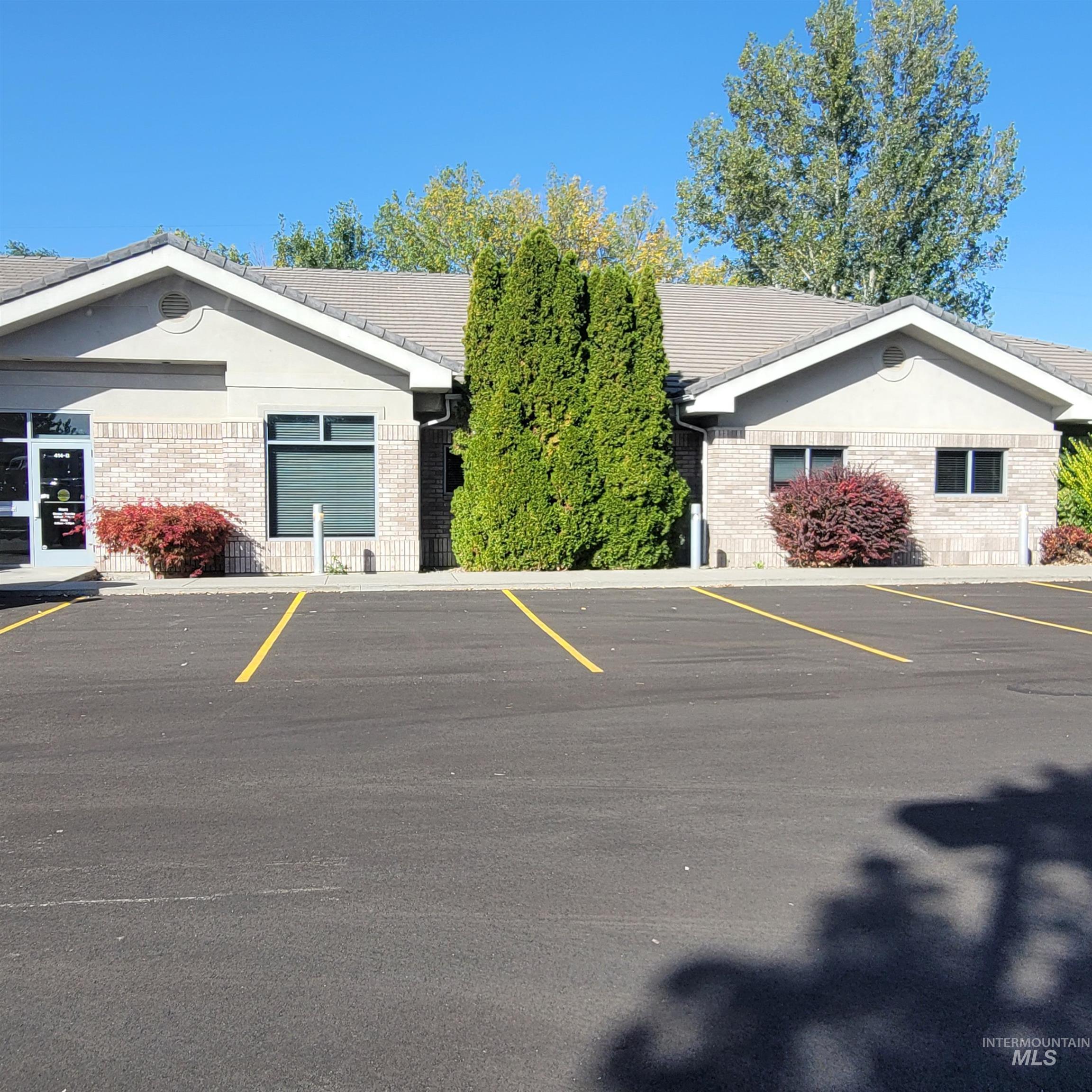 414 Shoup Ave. W. Property Photo