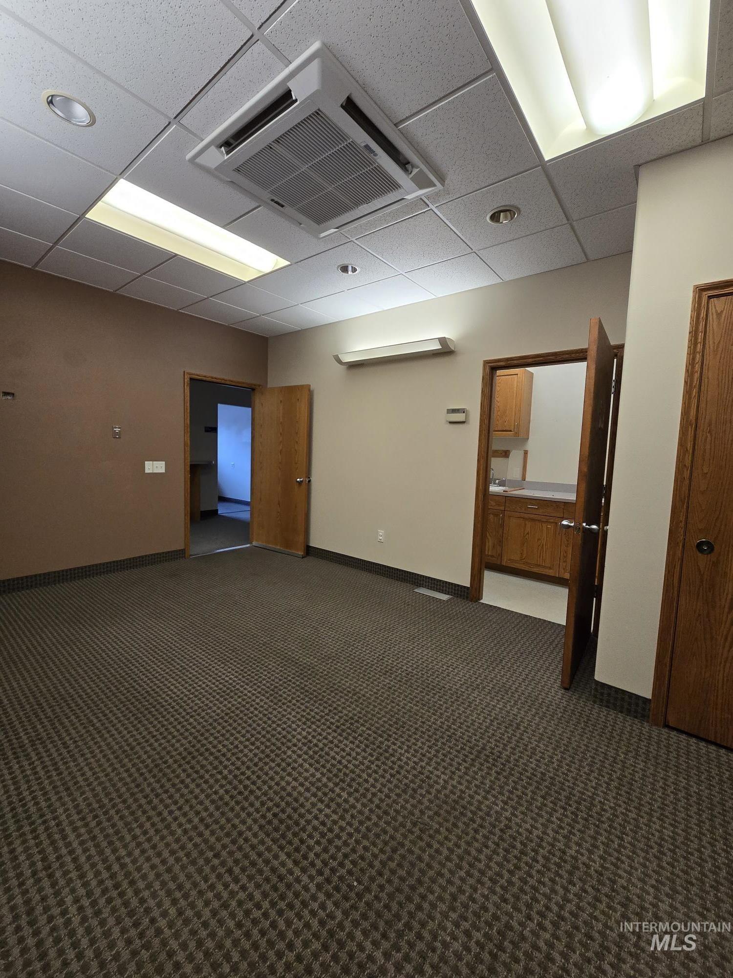 414 Shoup Ave. W. Property Photo 8