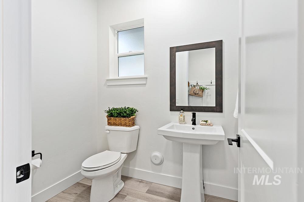 1803 E Thea Dr Property Photo 15