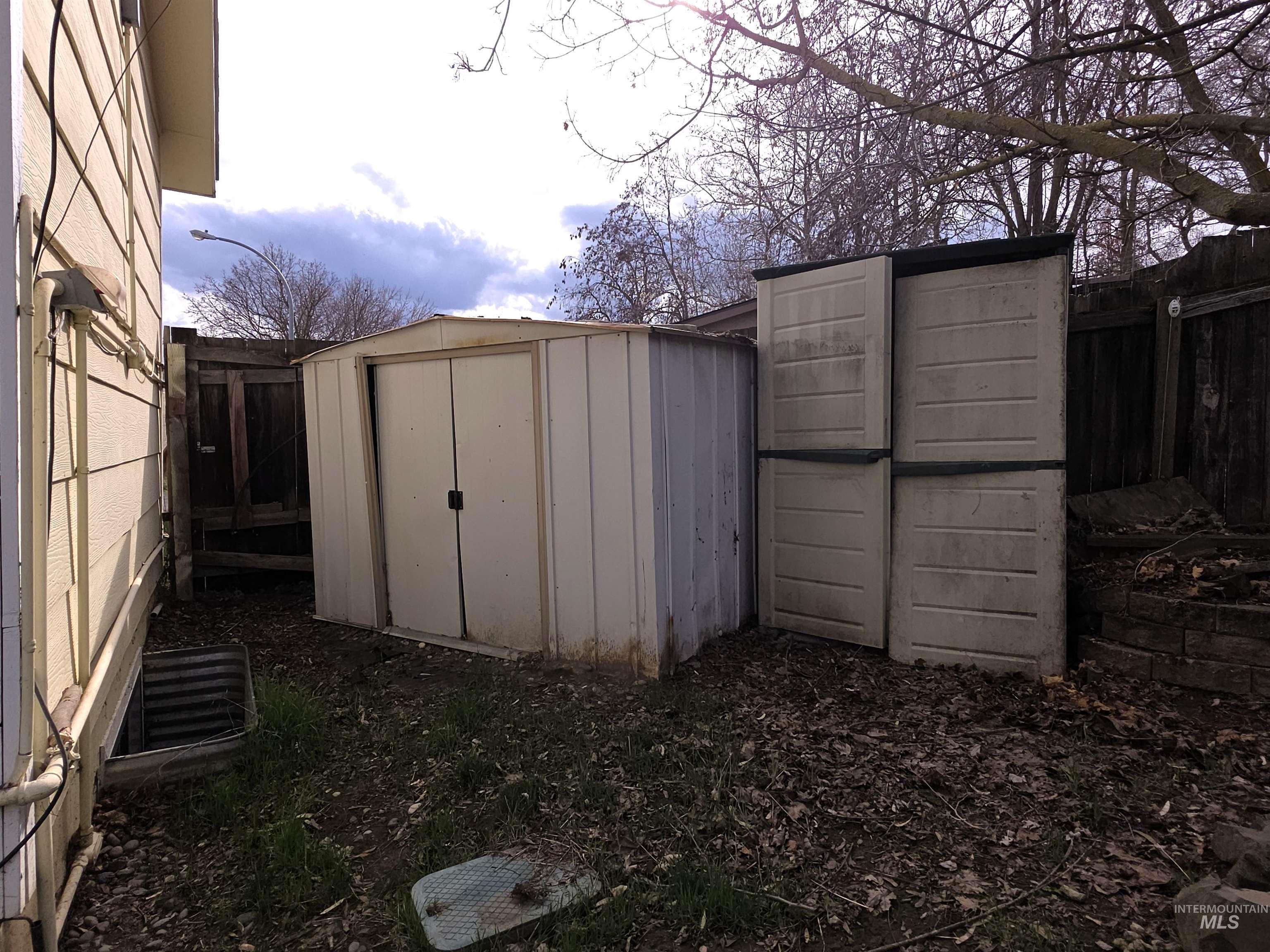 507 Silcott Court Property Photo 16