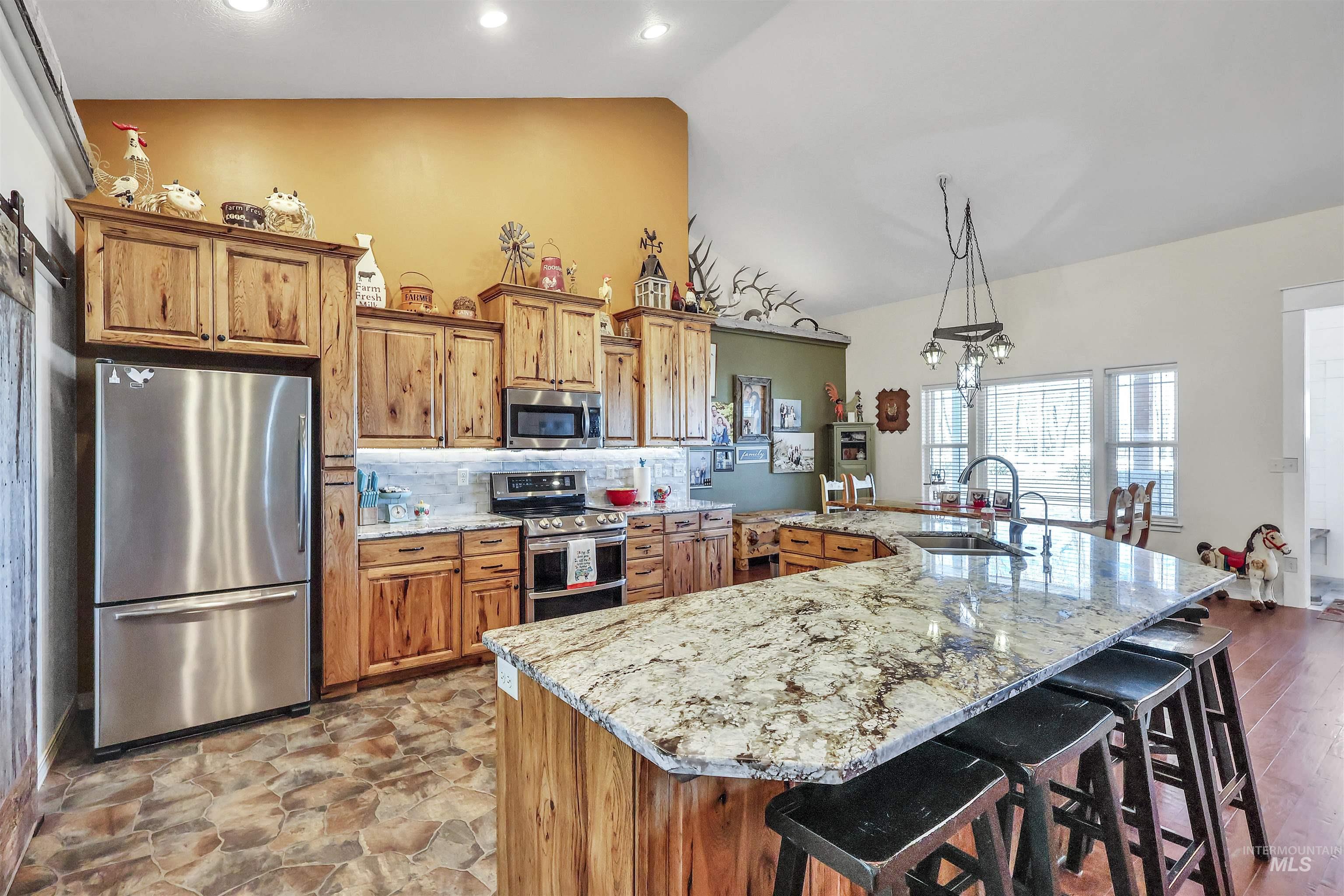 781 N 1150 E Property Photo 7