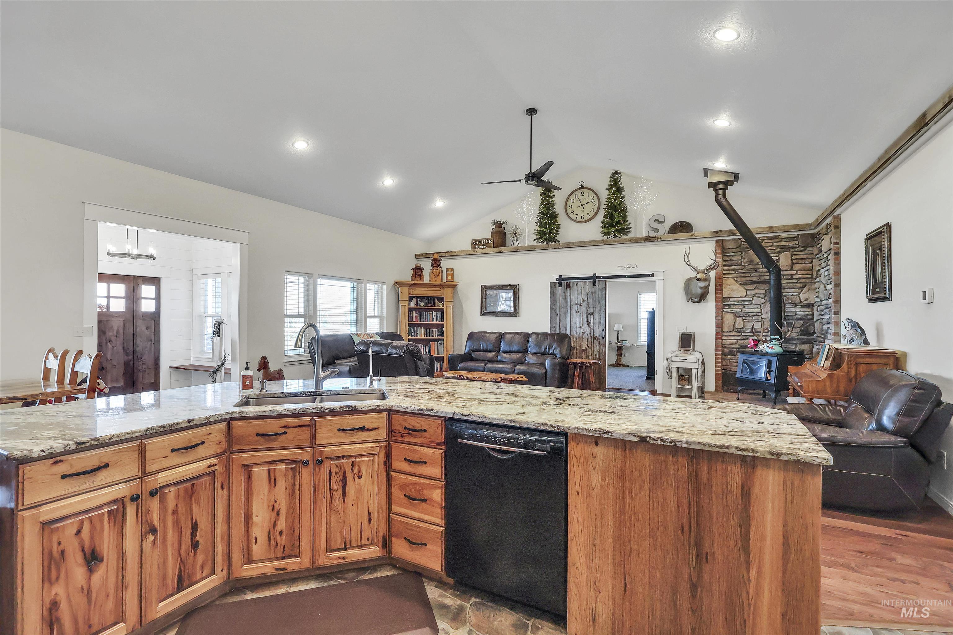 781 N 1150 E Property Photo 10